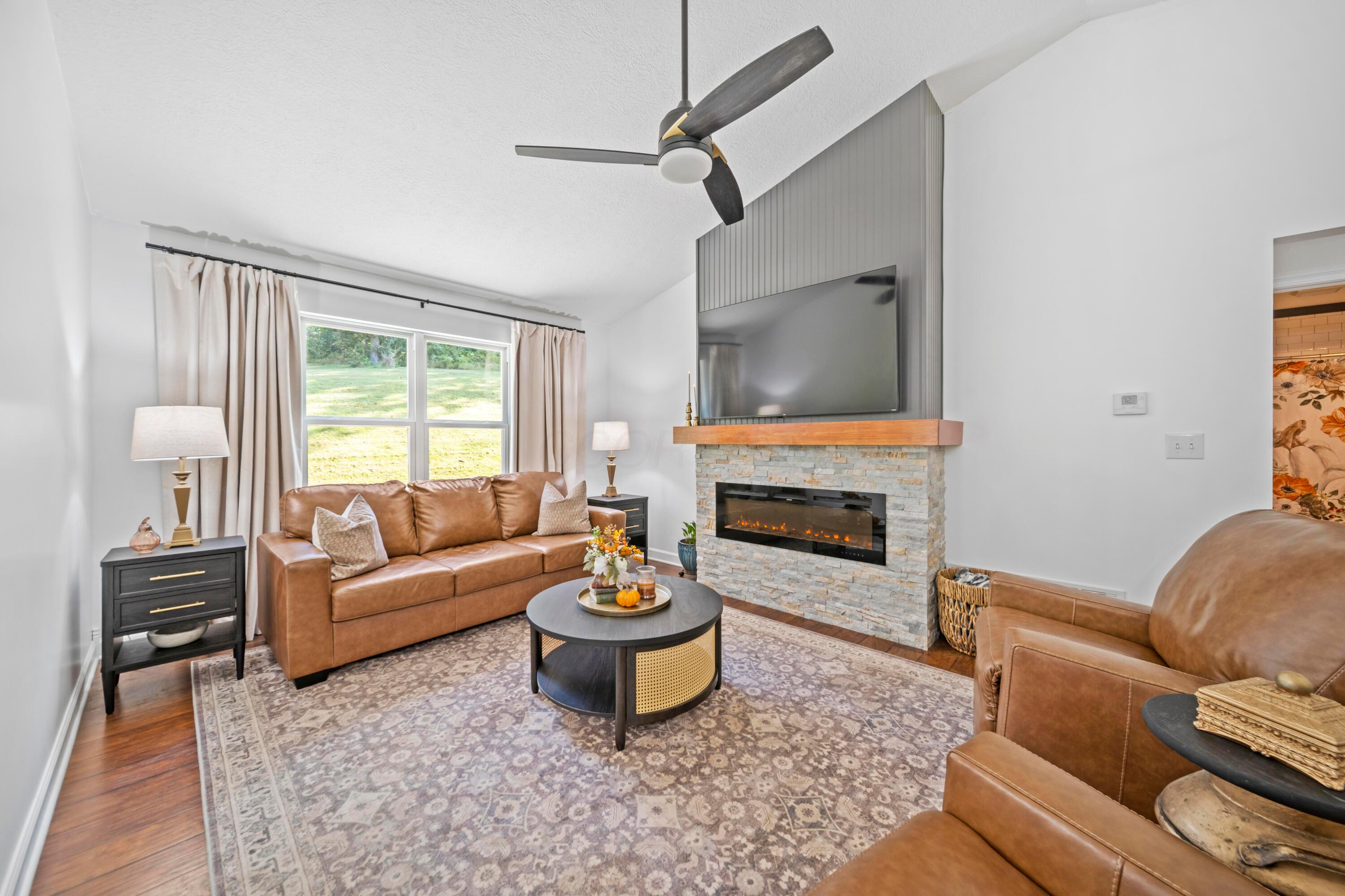 67 England Hollow Property Photo 2