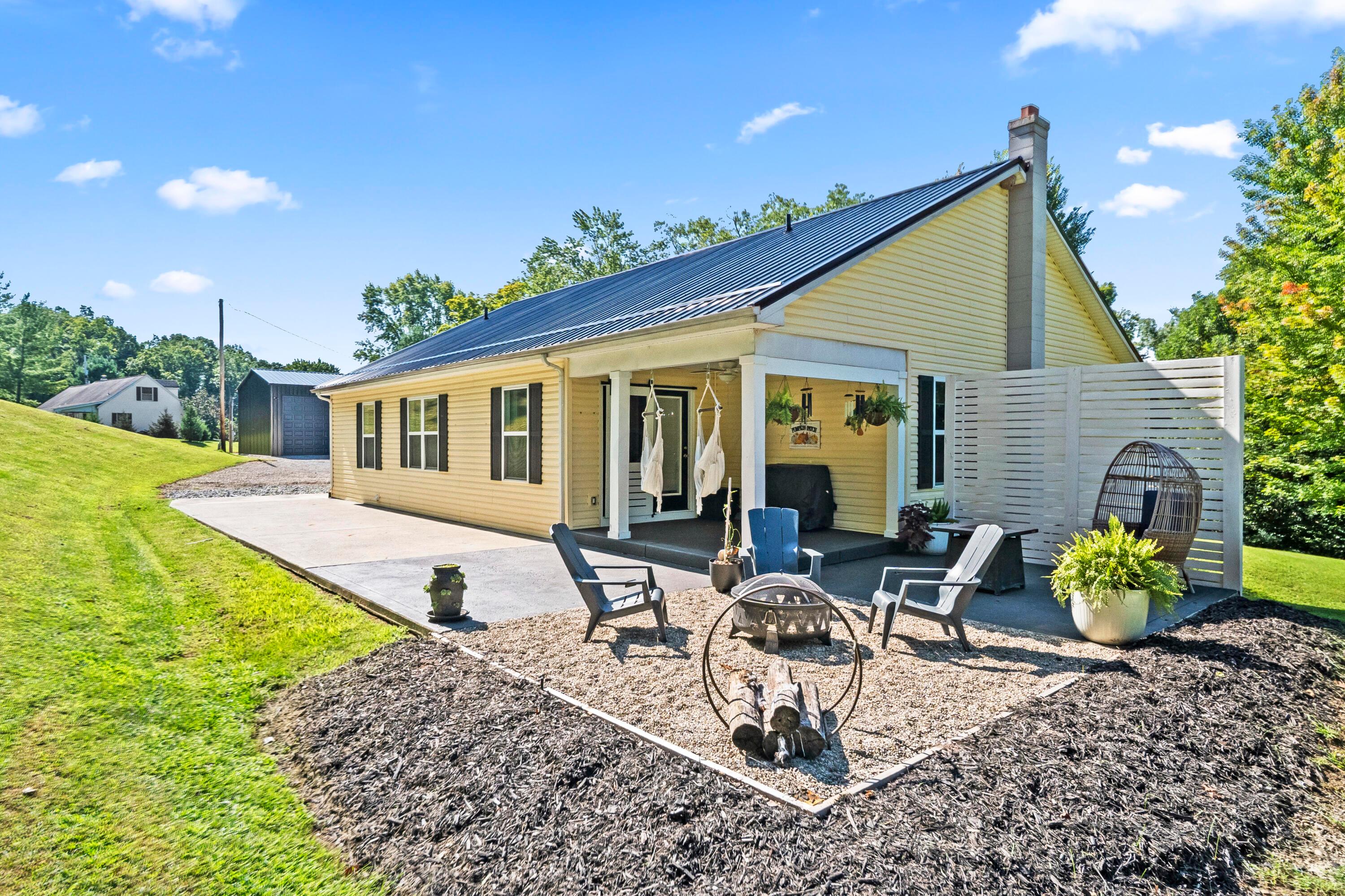 67 England Hollow Property Photo 10