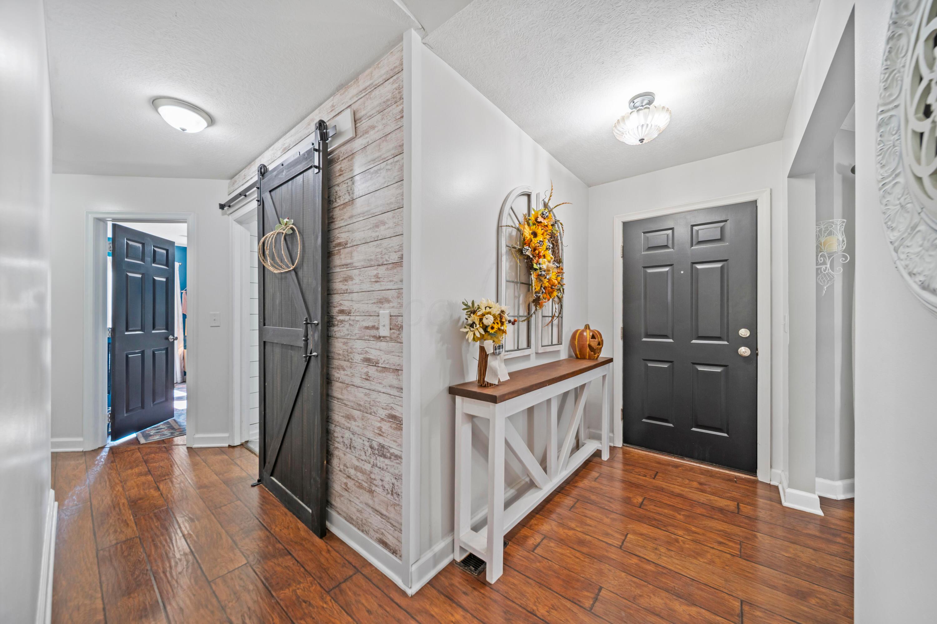67 England Hollow Property Photo 11