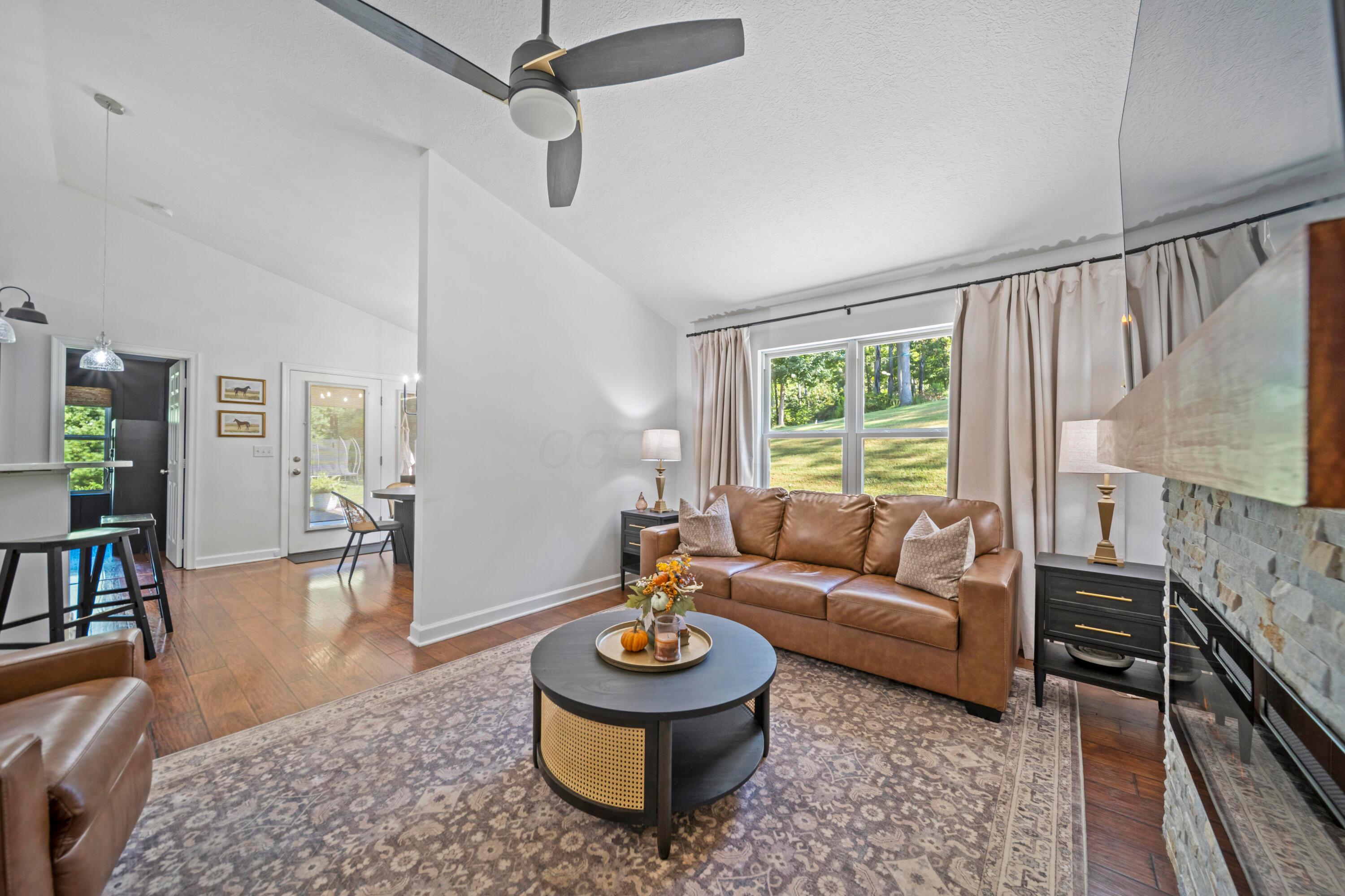 67 England Hollow Property Photo 14