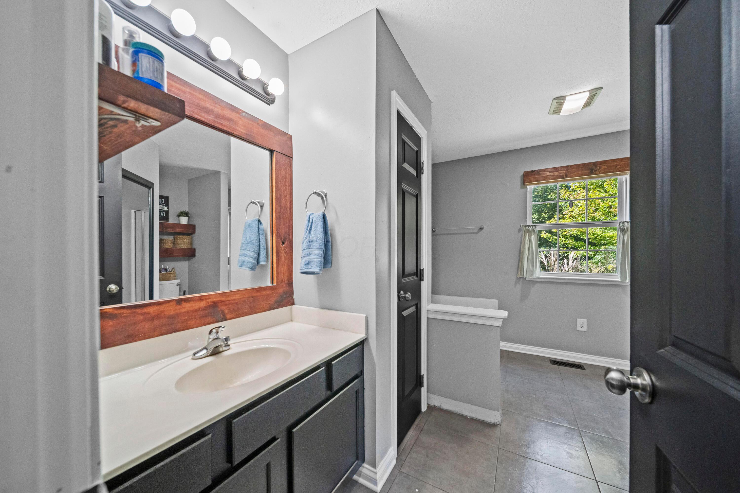 67 England Hollow Property Photo 24