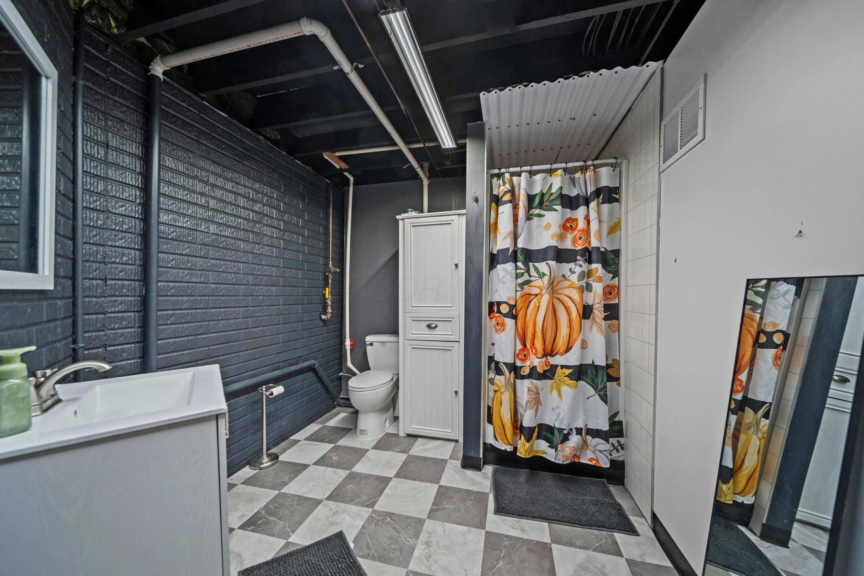 67 England Hollow Property Photo 41