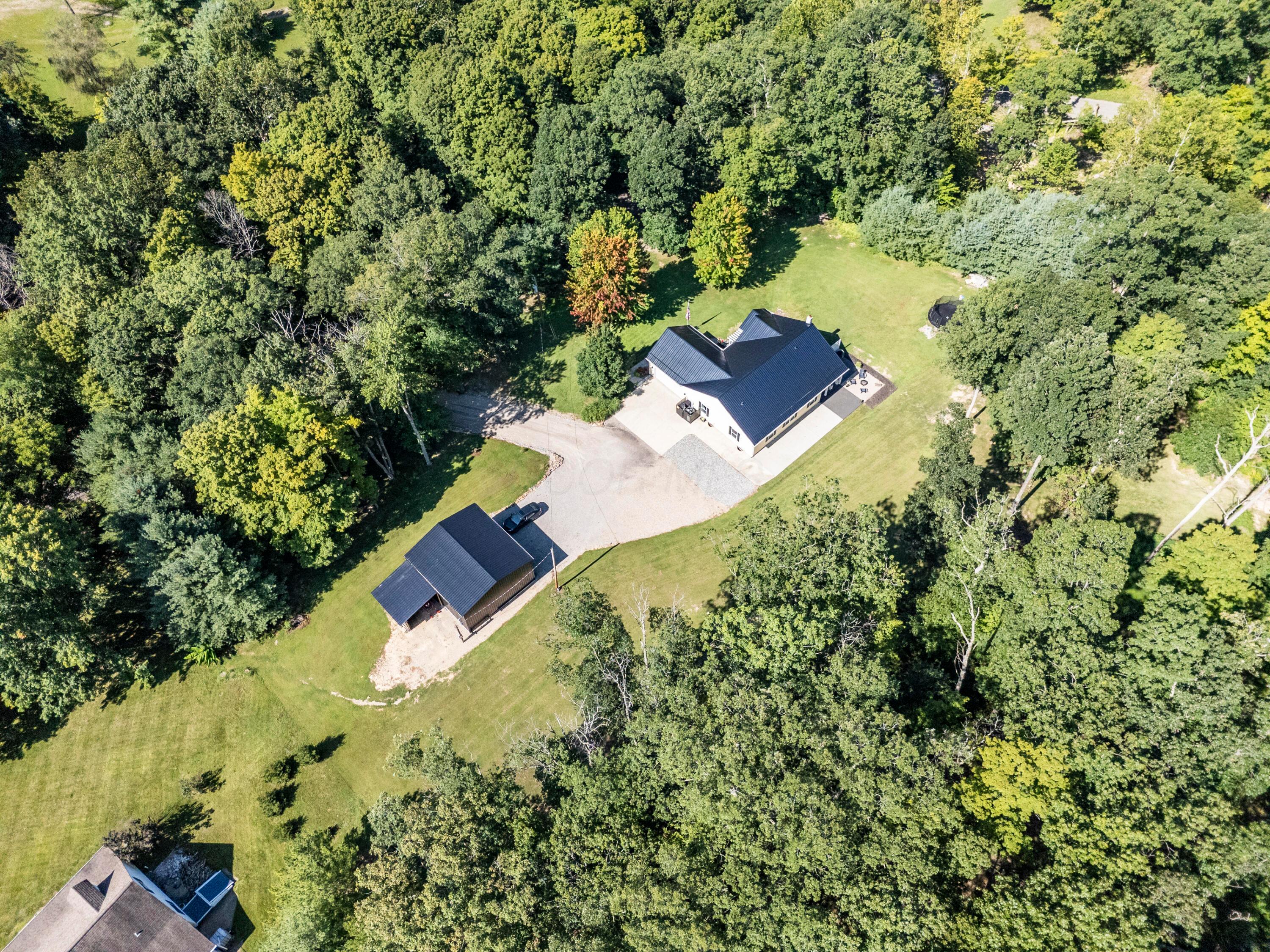 67 England Hollow Property Photo 58