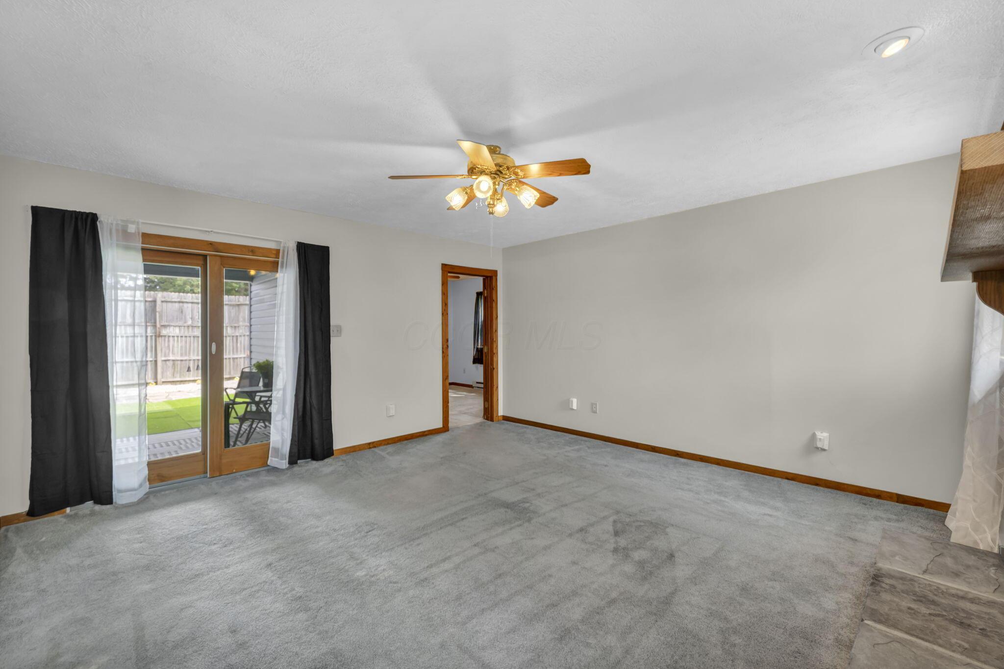 1098 Colonial Avenue Property Photo 21
