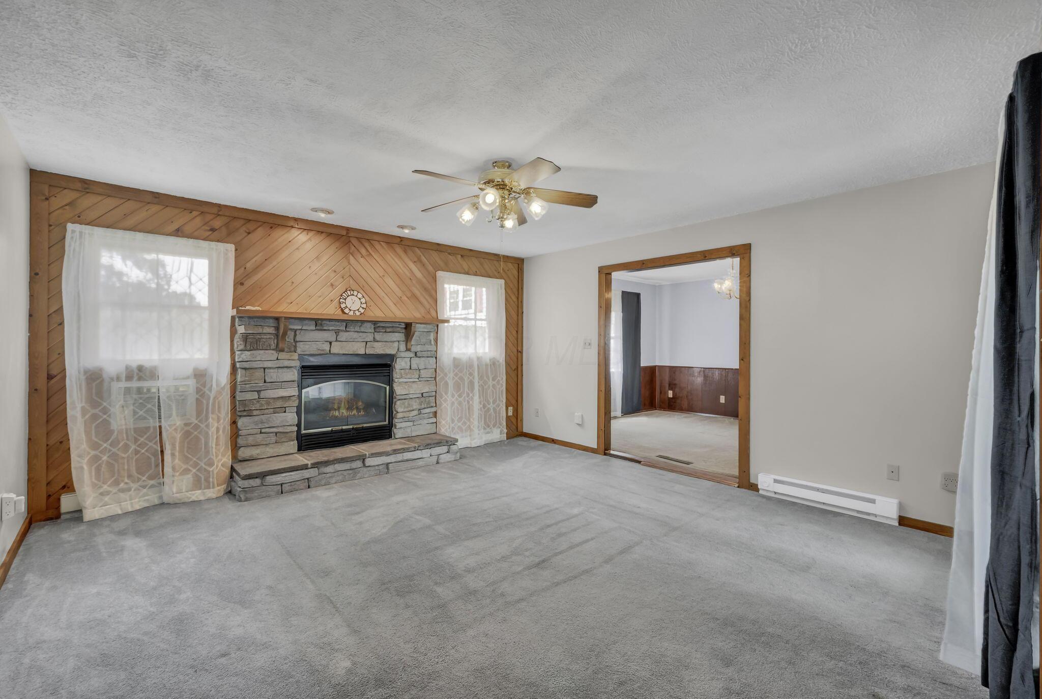 1098 Colonial Avenue Property Photo 23