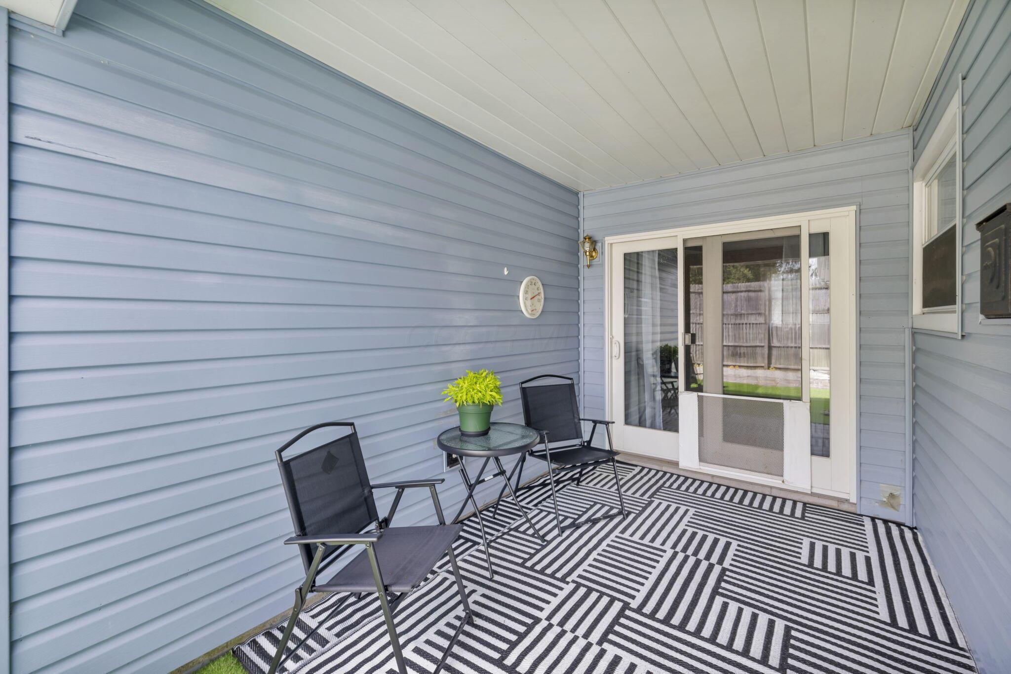 1098 Colonial Avenue Property Photo 43