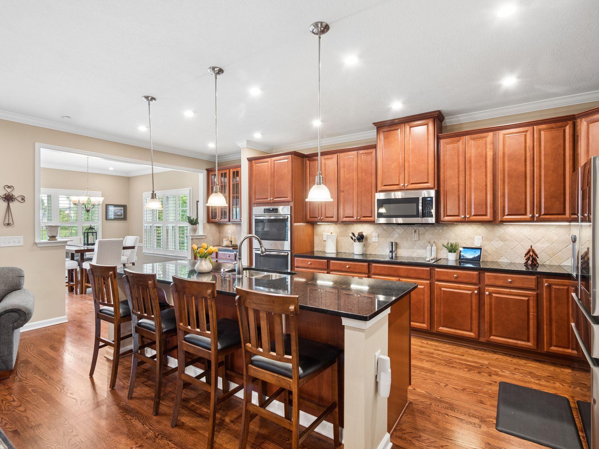 6980 Waters Edge Drive, 4 Property Photo 15