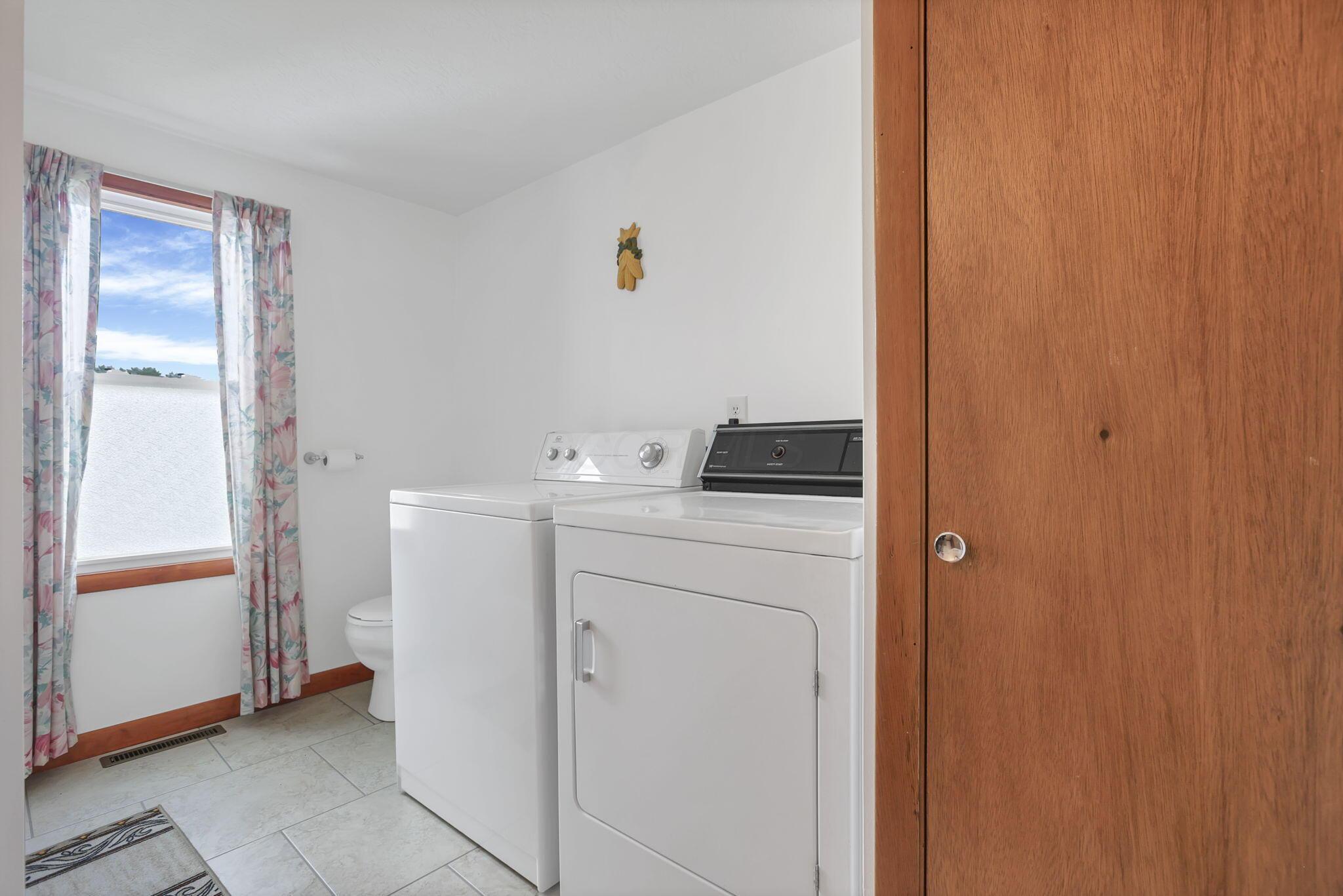300 Halderman Street Property Photo 25