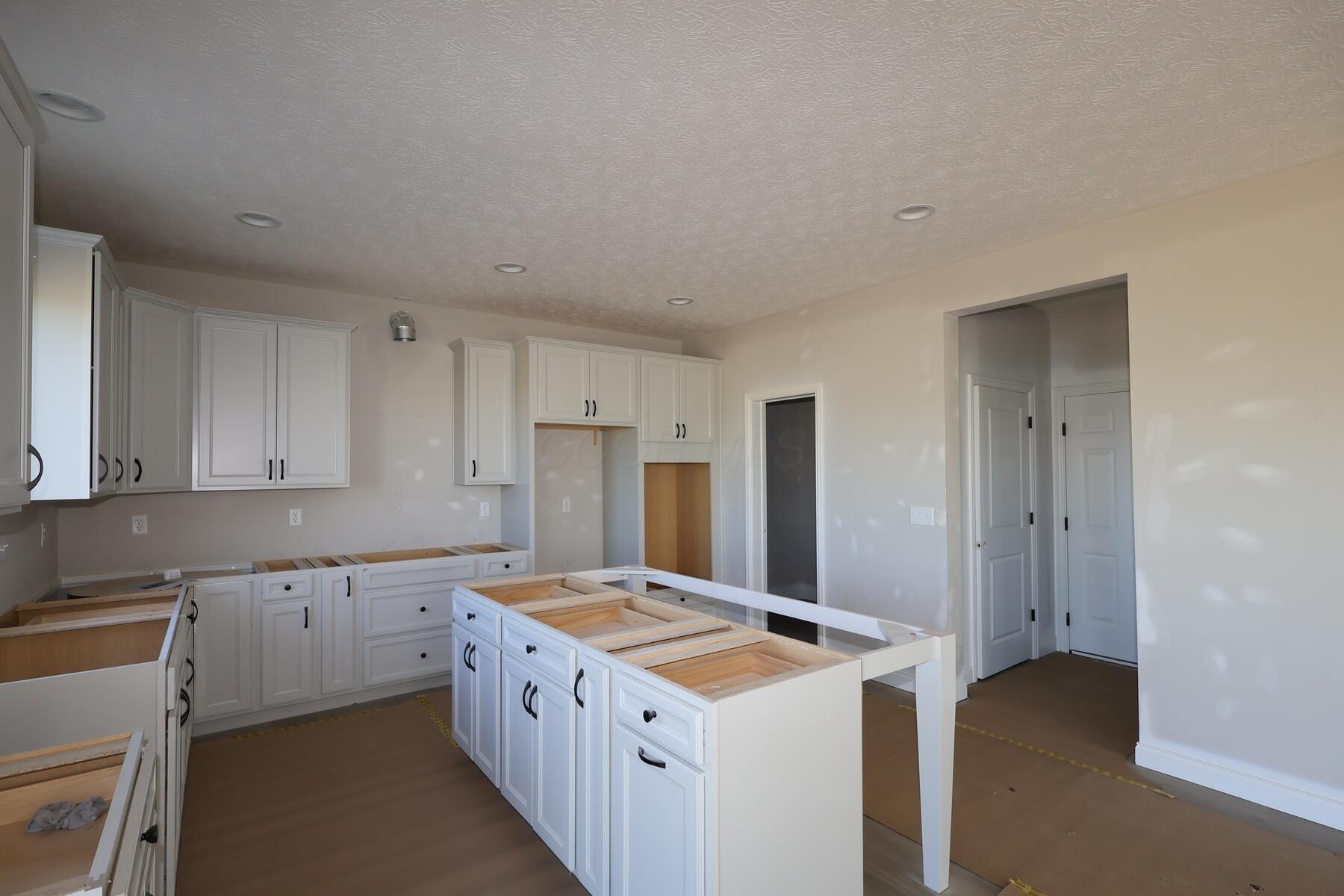1570 Pieper Lane Property Photo 8