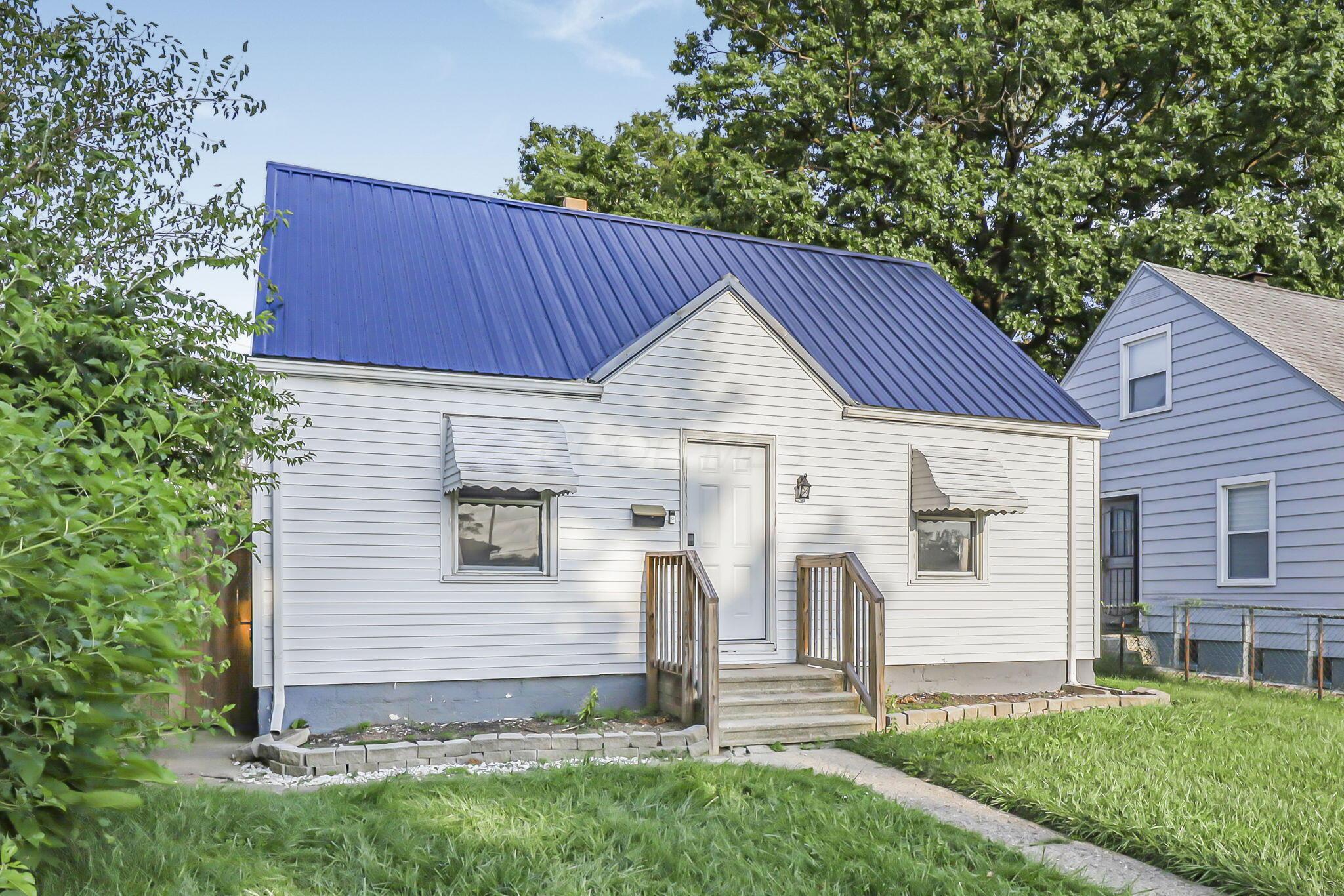 2190 Grasmere Avenue Property Photo 3