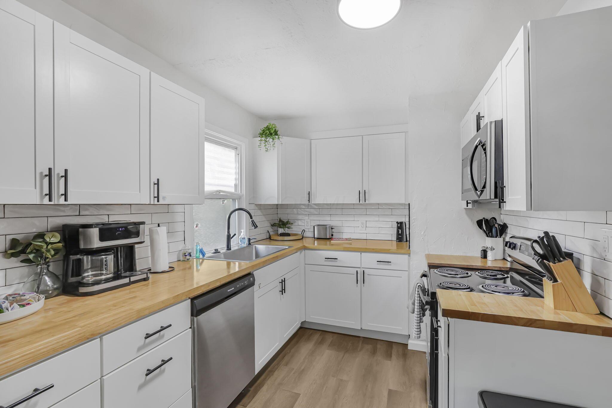 2190 Grasmere Avenue Property Photo 12
