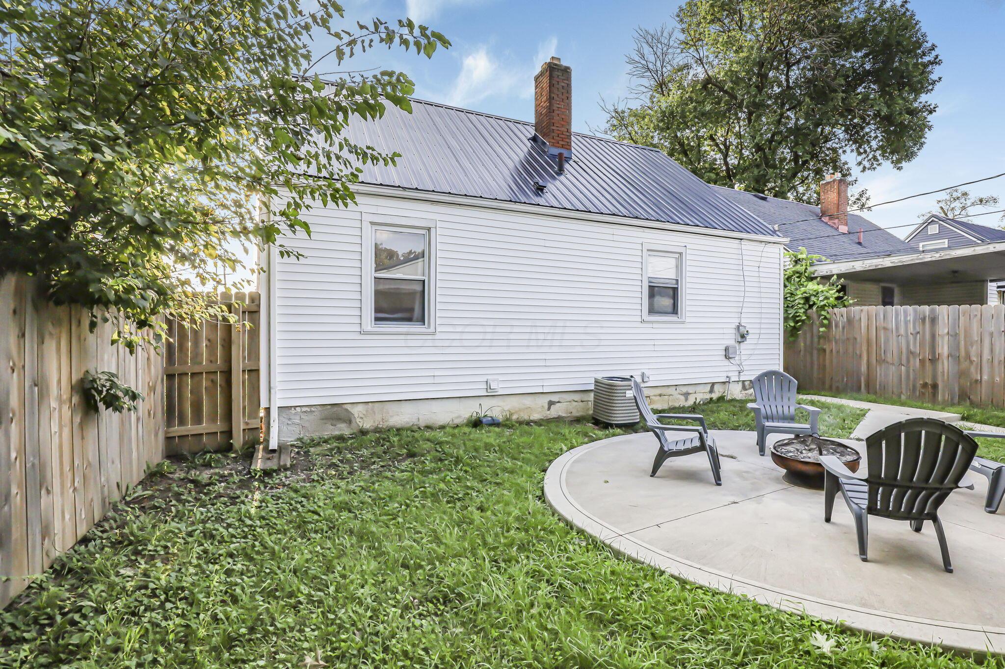 2190 Grasmere Avenue Property Photo 48
