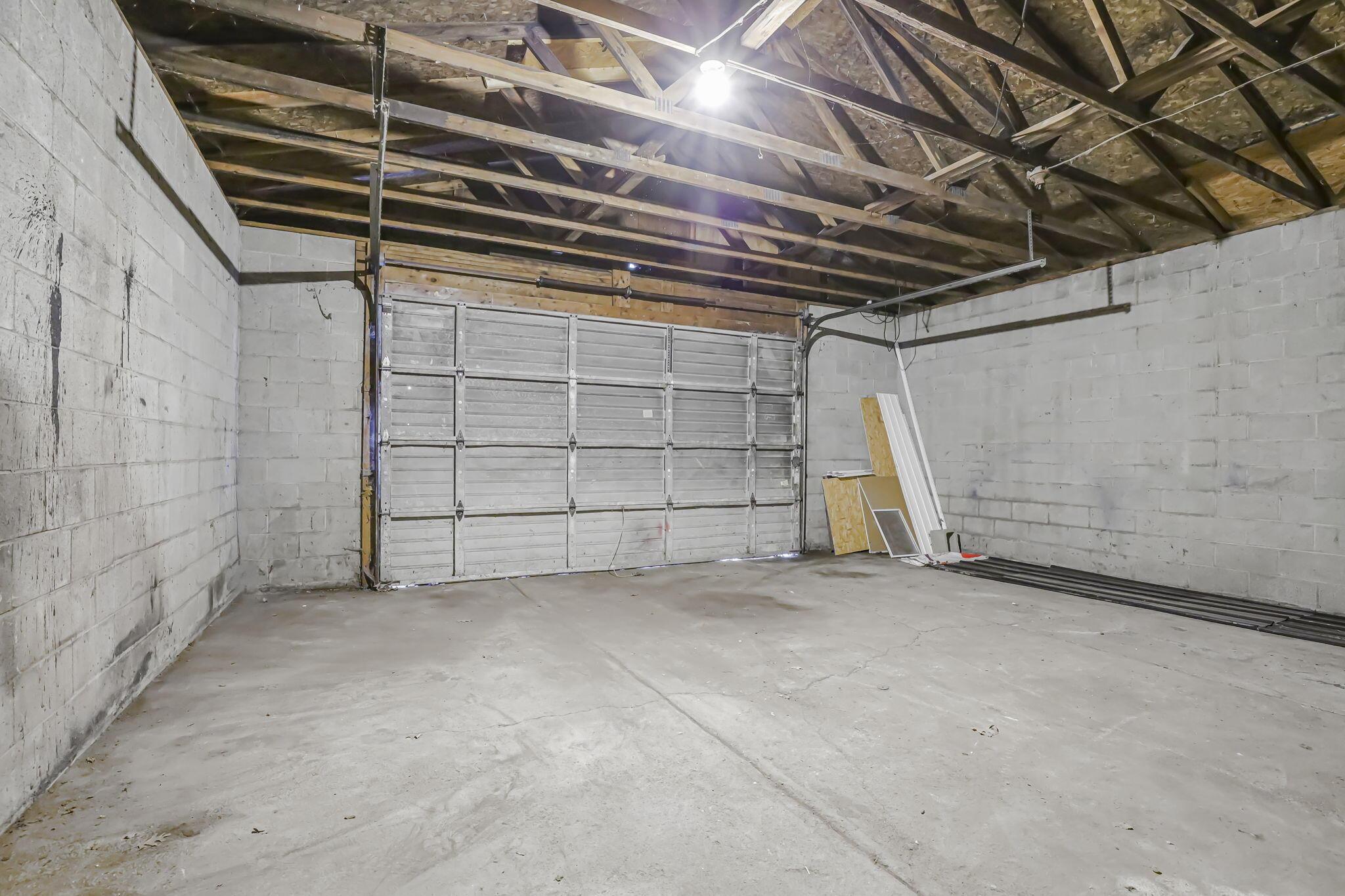 2190 Grasmere Avenue Property Photo 55