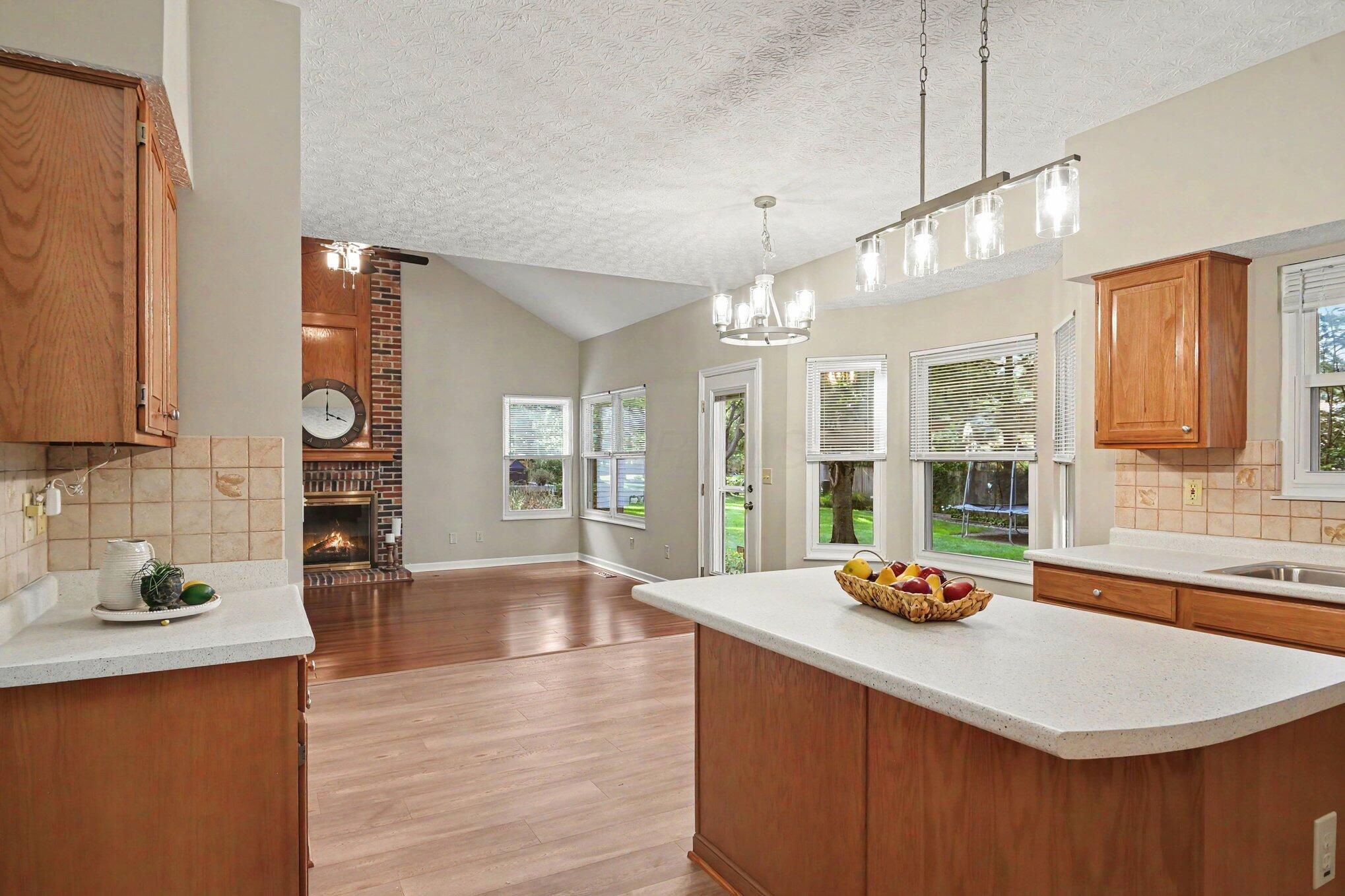 744 Summertree Lane Property Photo 11