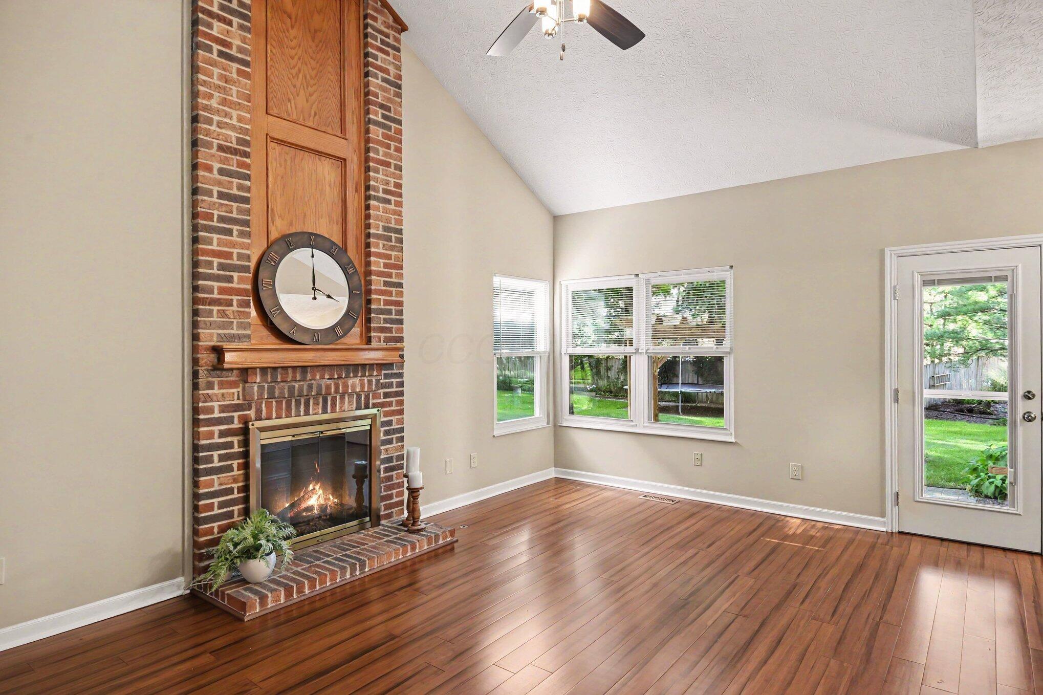 744 Summertree Lane Property Photo 15