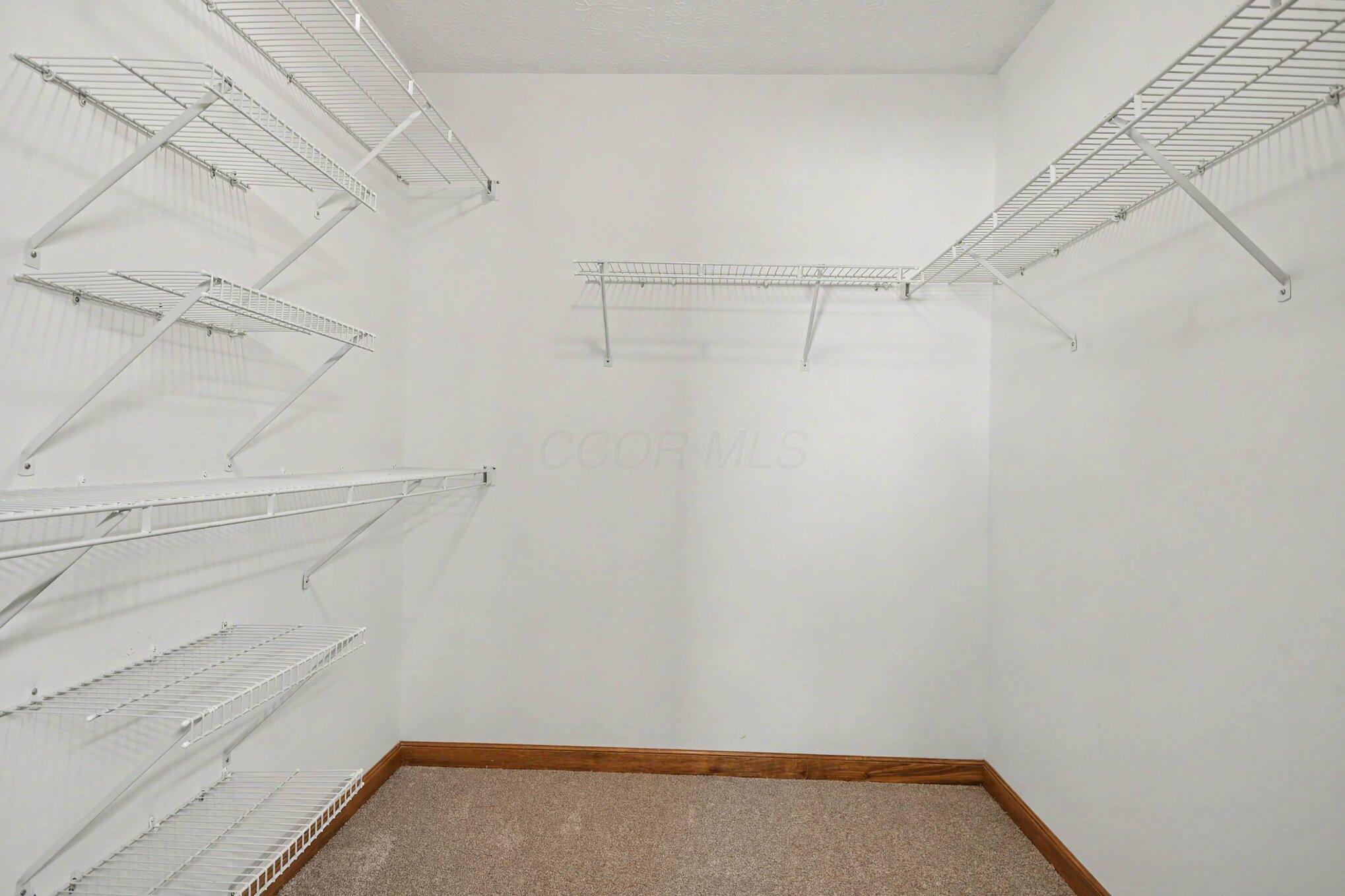 744 Summertree Lane Property Photo 21