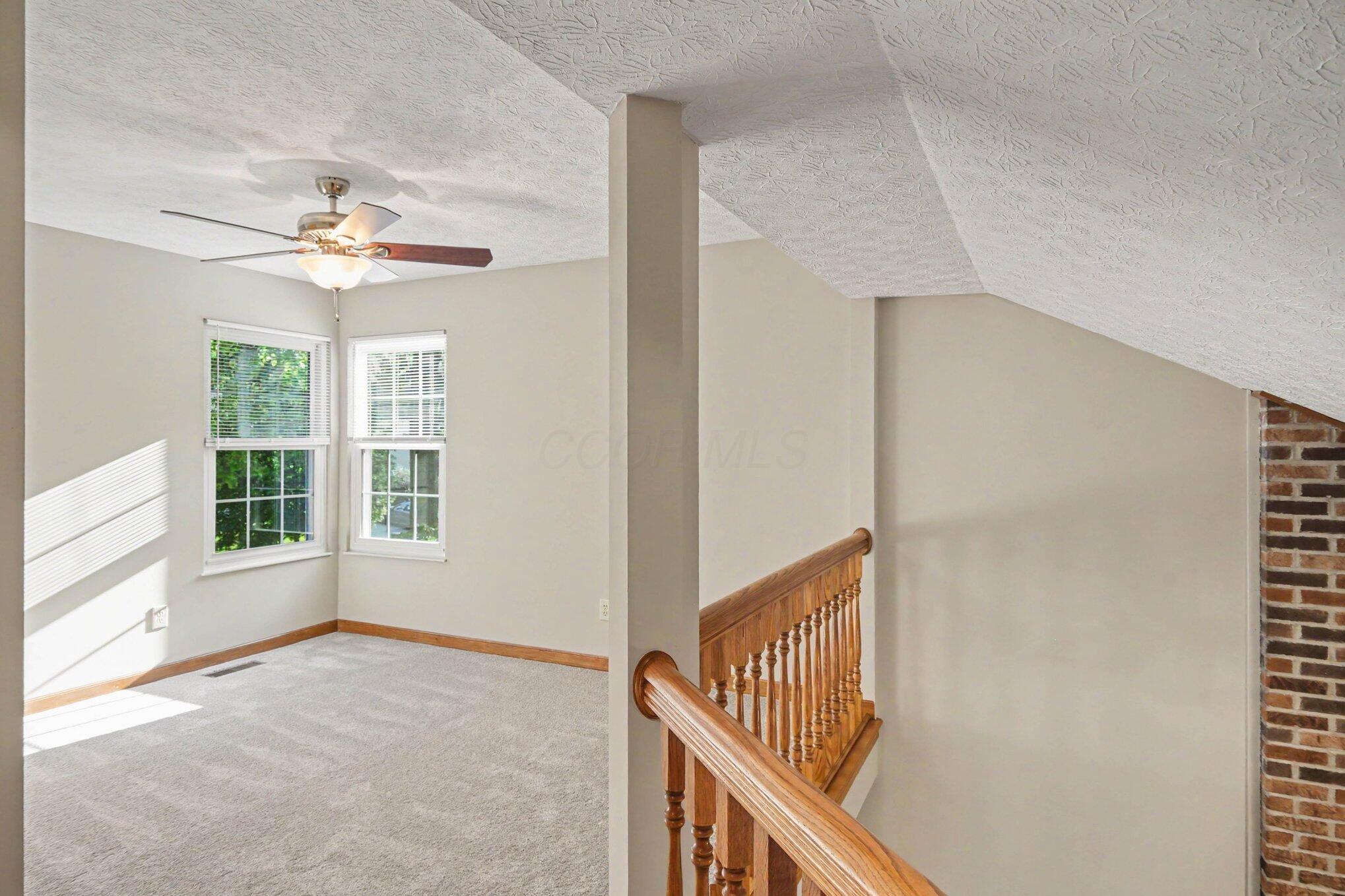 744 Summertree Lane Property Photo 27