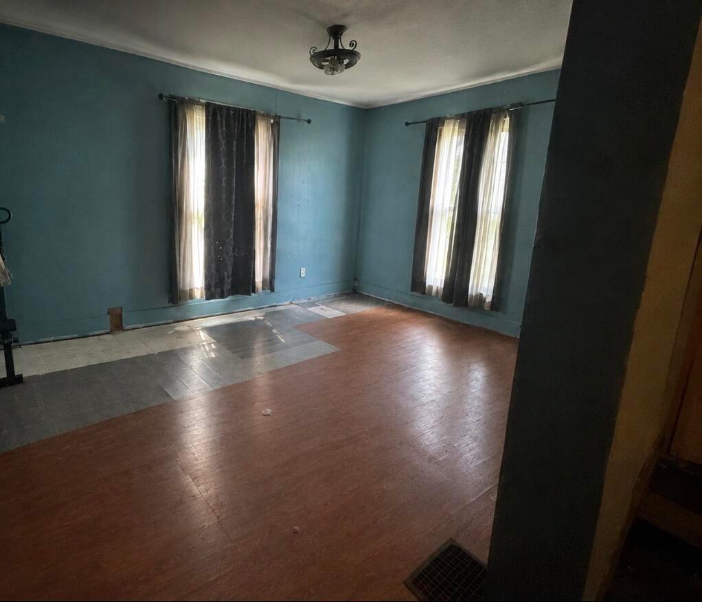 304 W High Avenue Property Photo 13