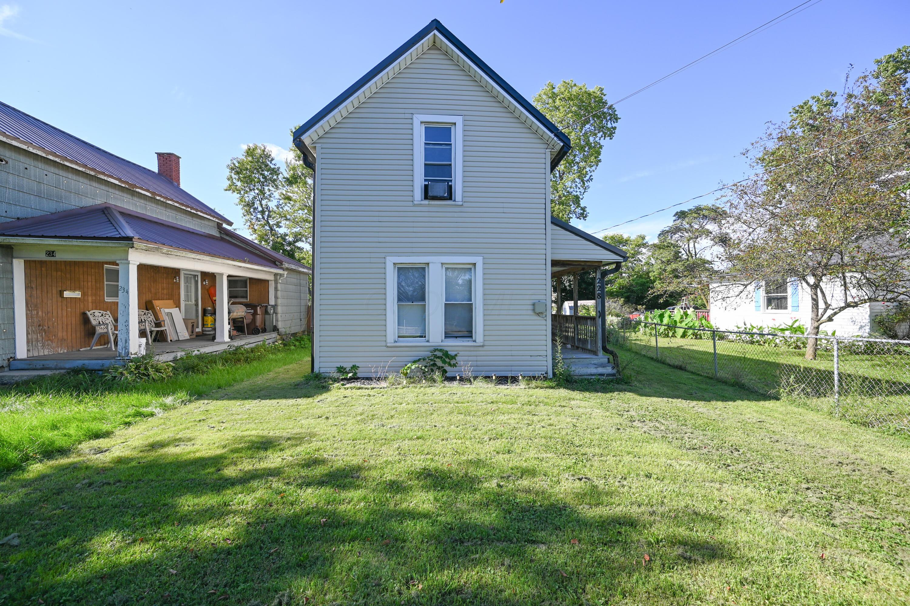 228 W Espy Street Property Photo 2