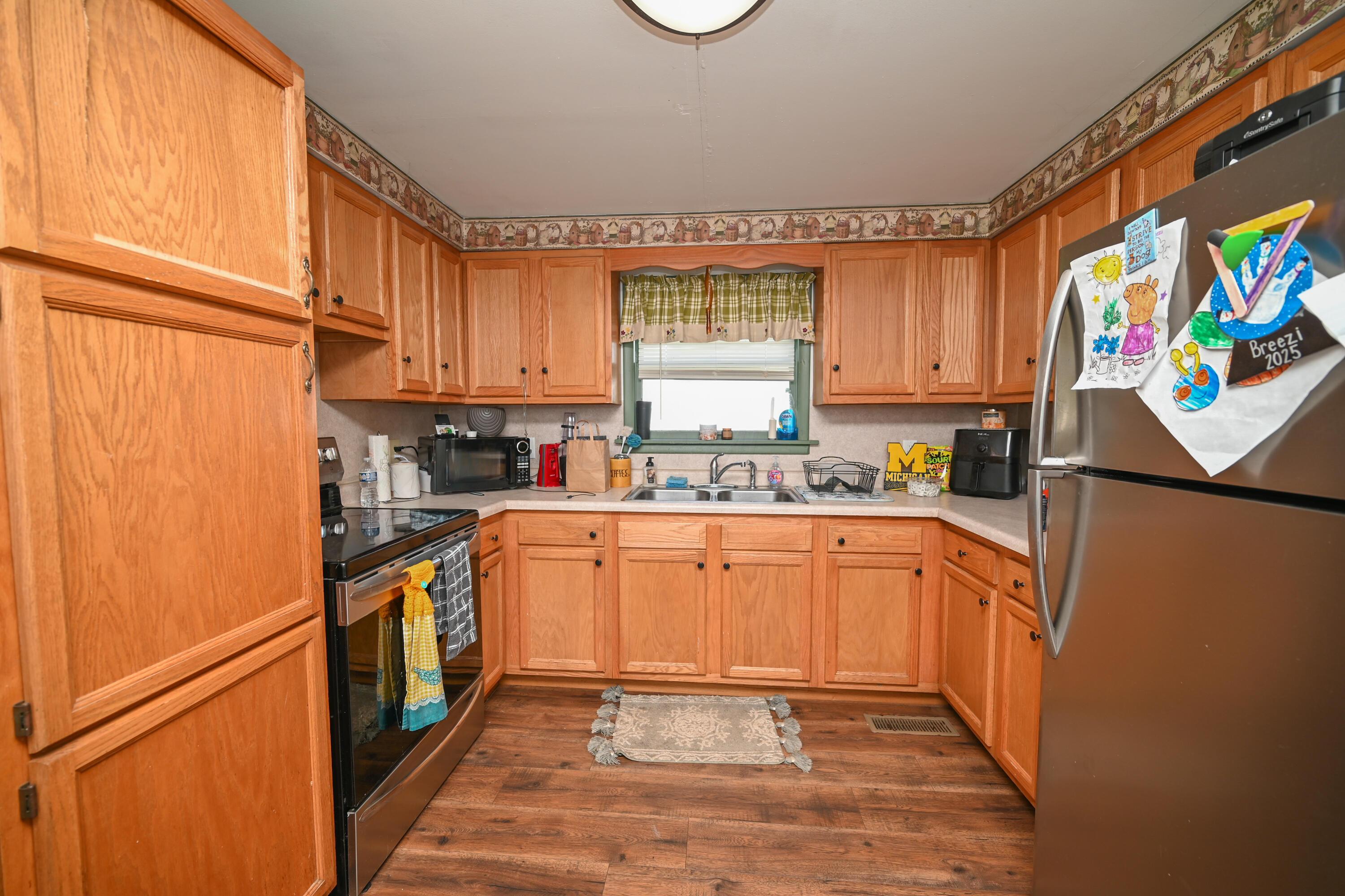 228 W Espy Street Property Photo 12