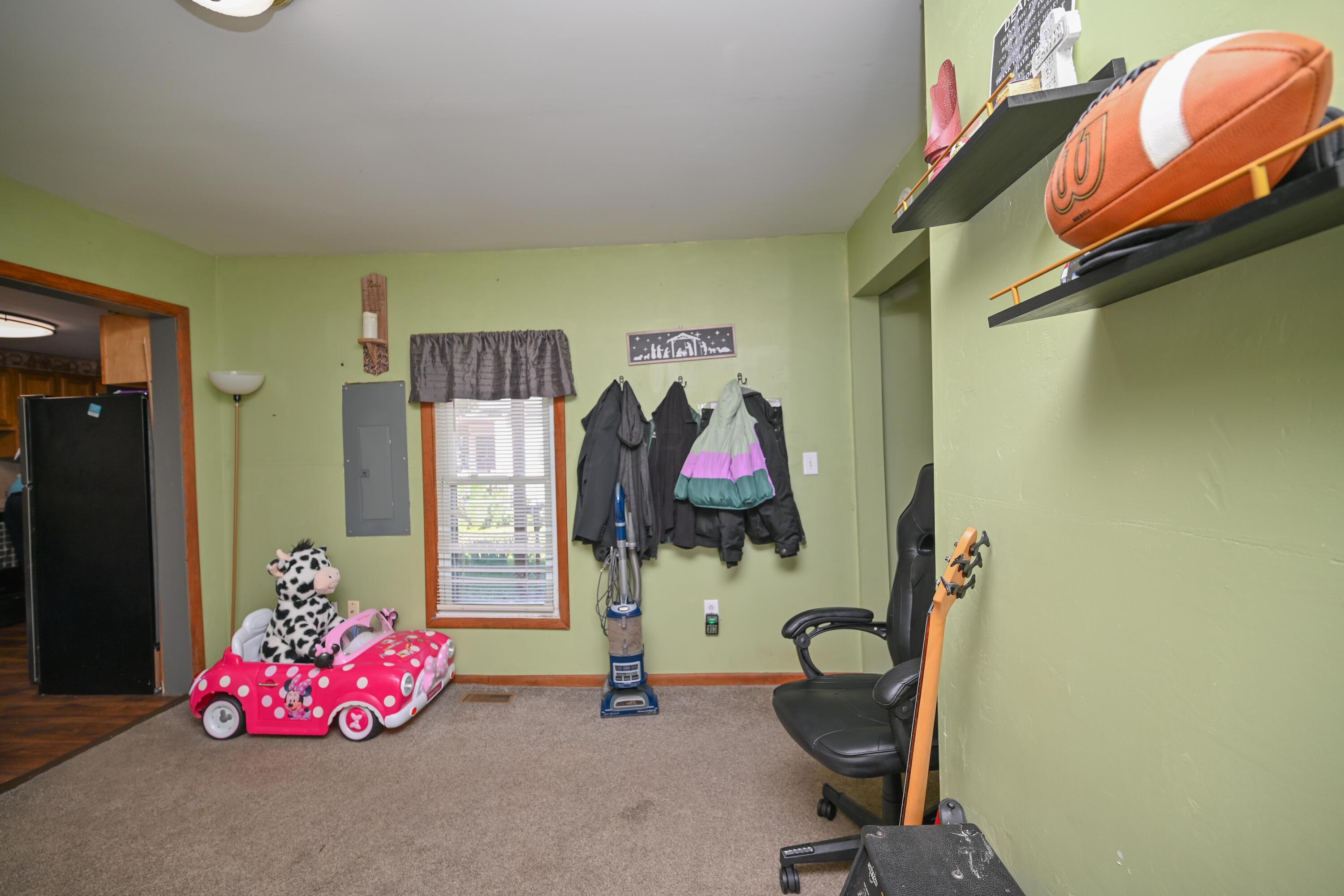 228 W Espy Street Property Photo 17