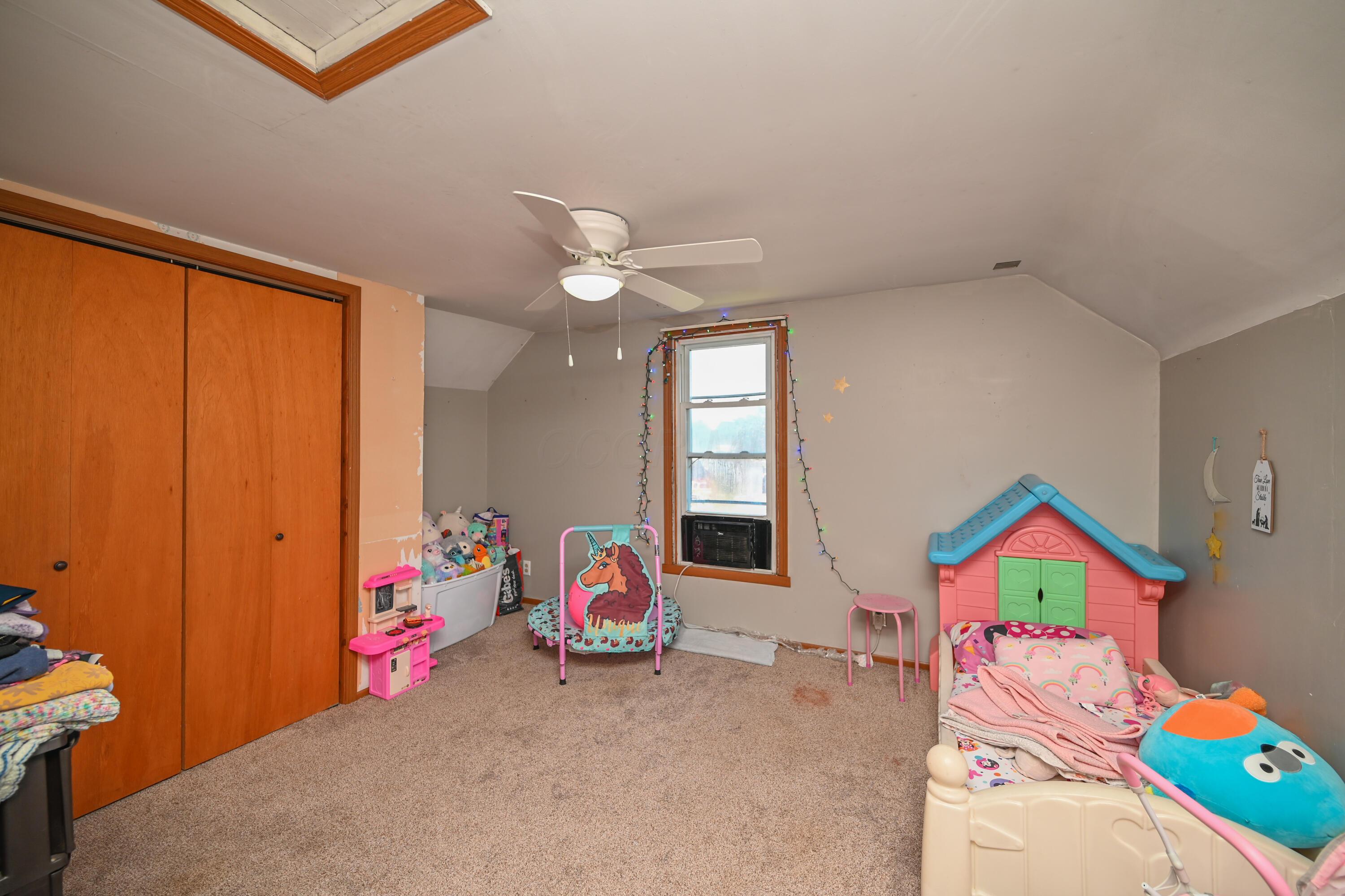 228 W Espy Street Property Photo 22