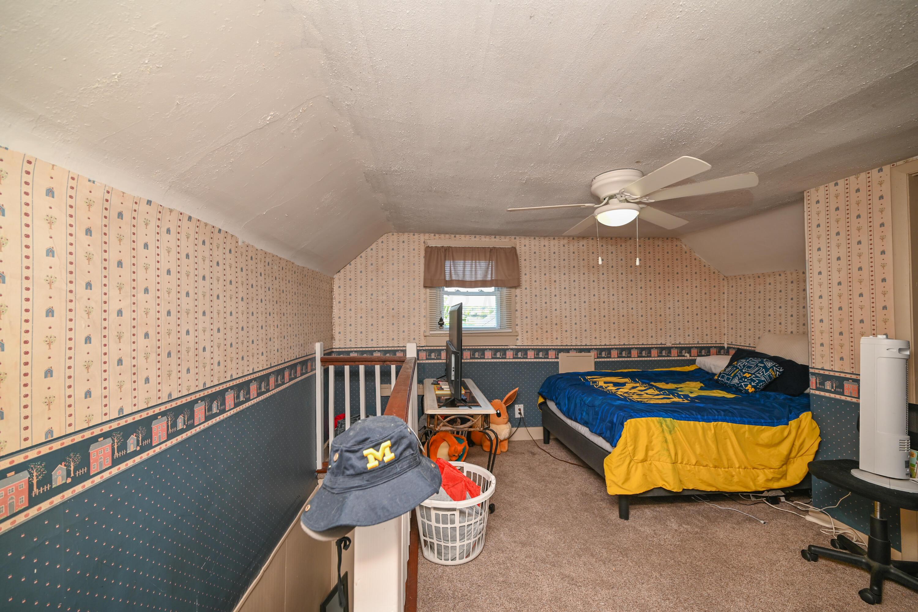 228 W Espy Street Property Photo 24