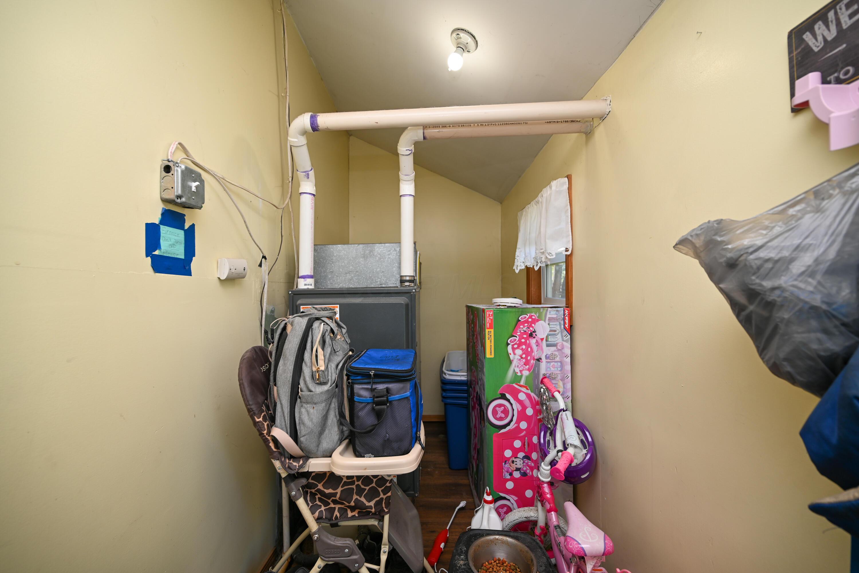 228 W Espy Street Property Photo 25