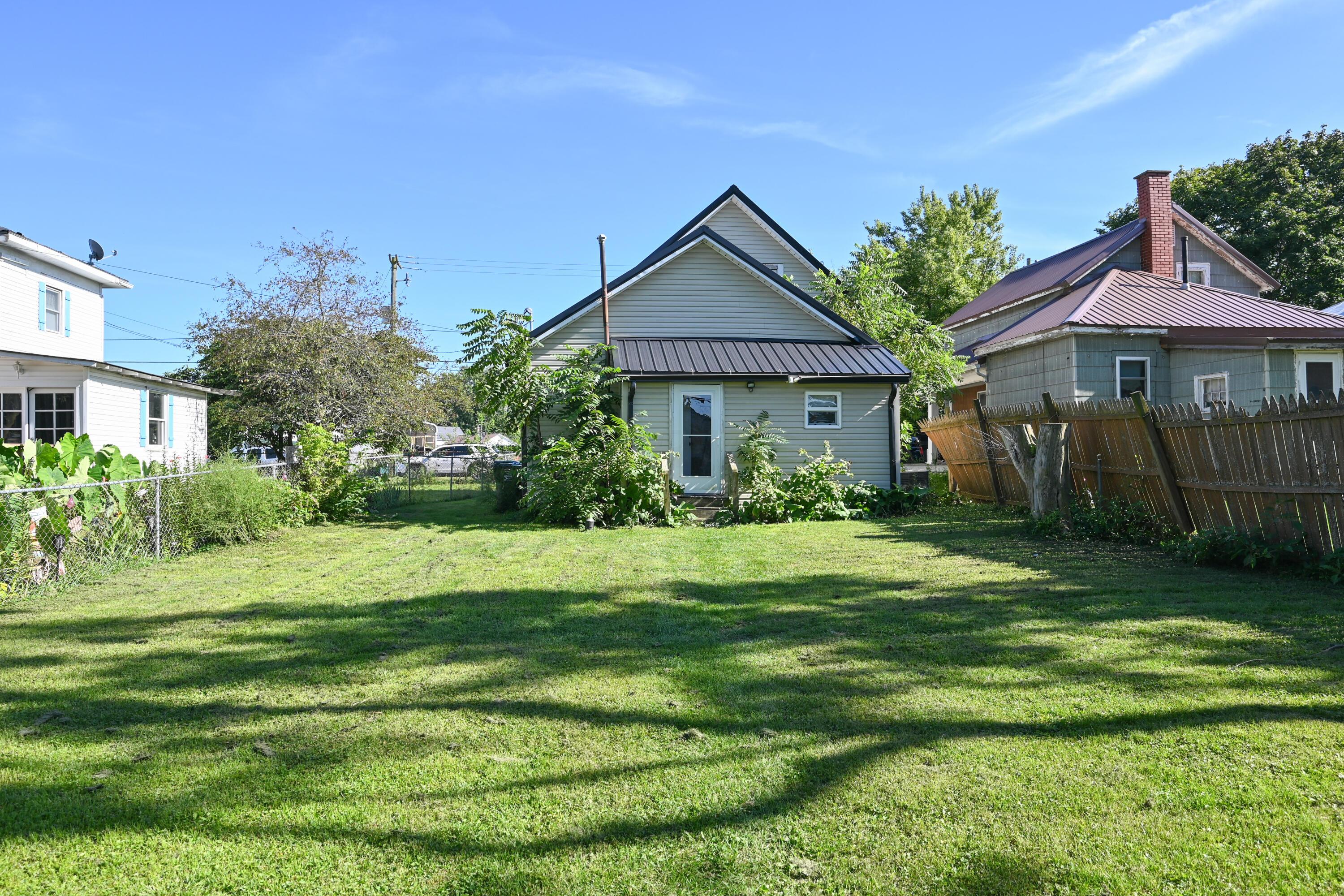 228 W Espy Street Property Photo 30