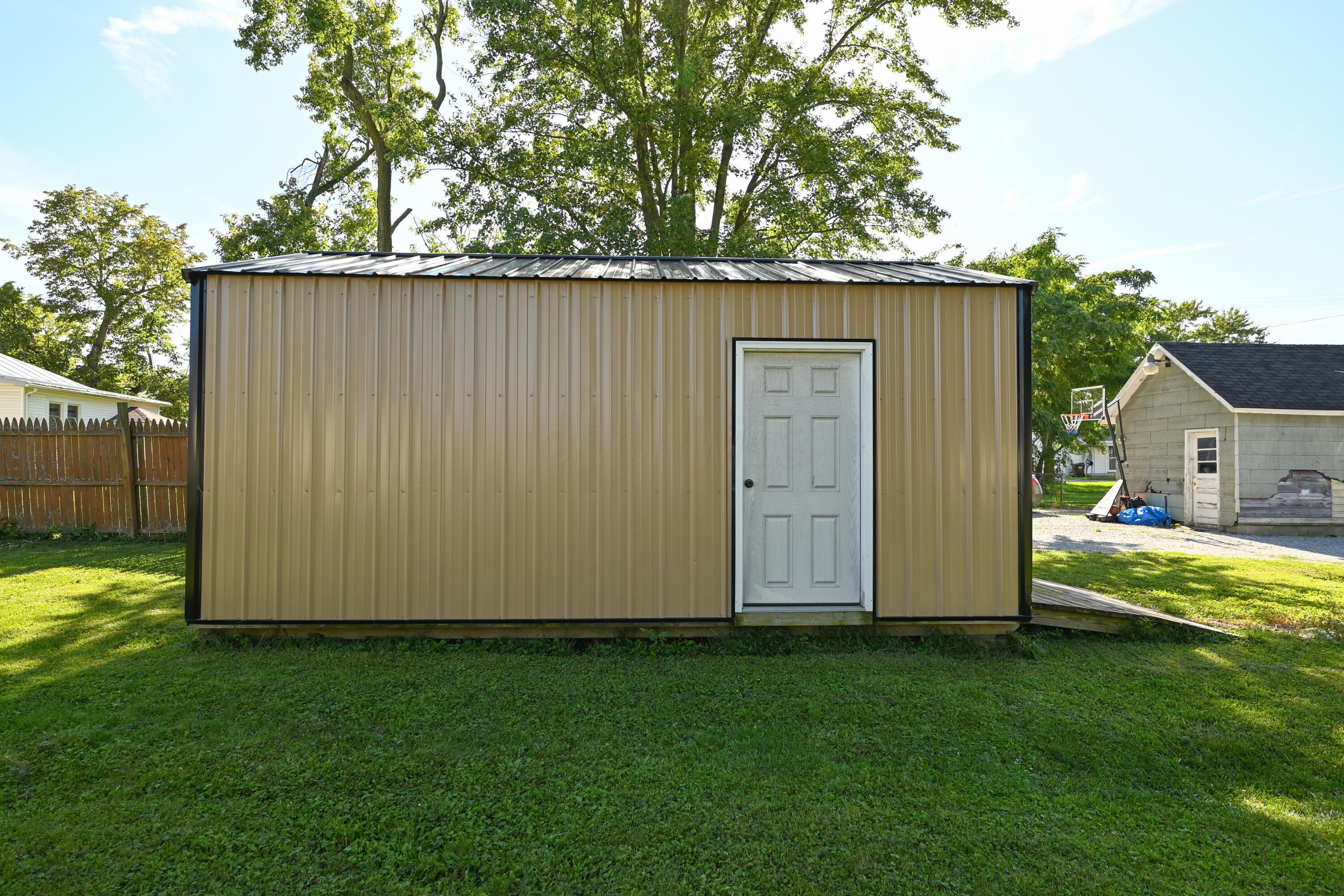 228 W Espy Street Property Photo 31