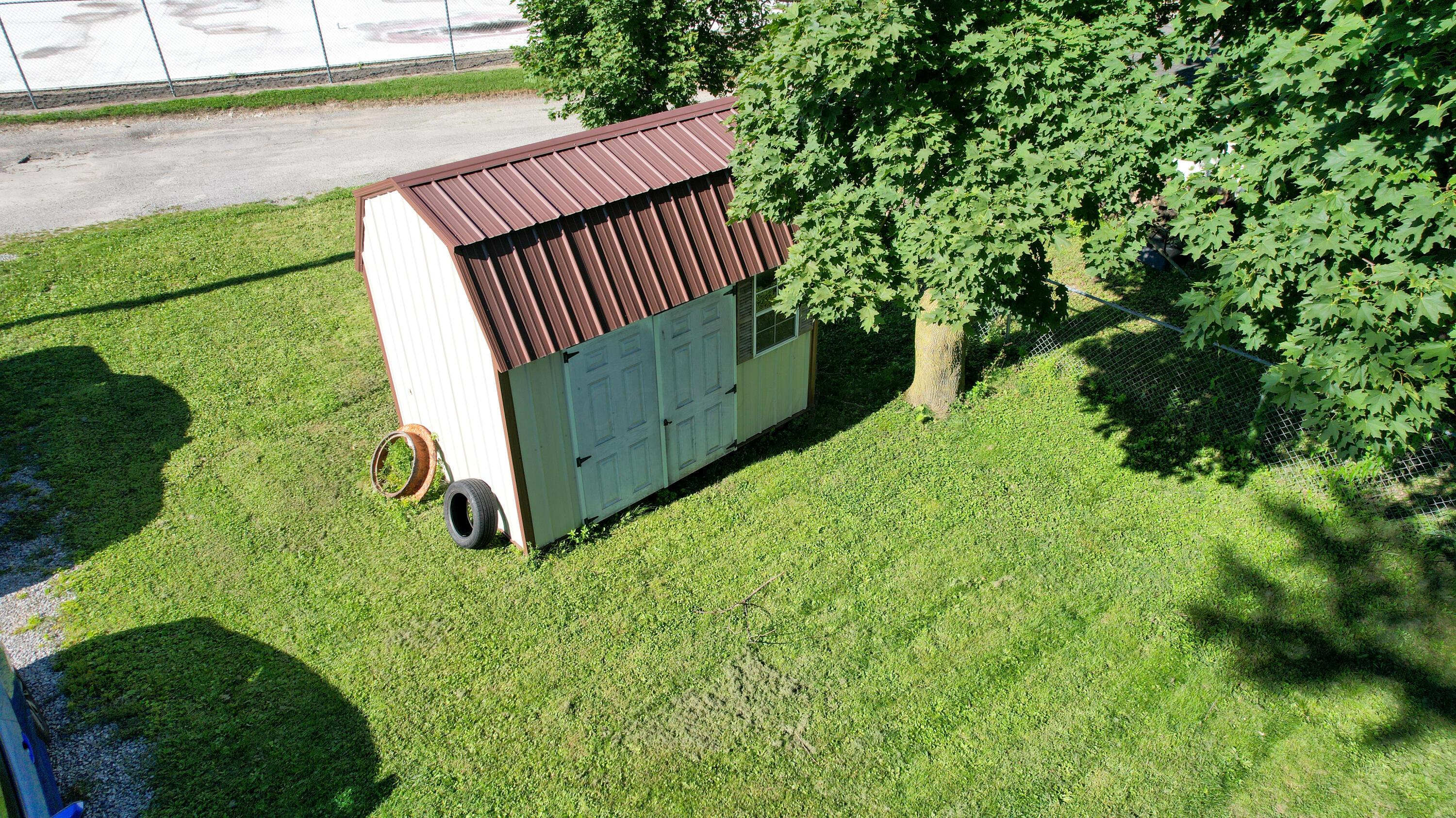 228 W Espy Street Property Photo 44
