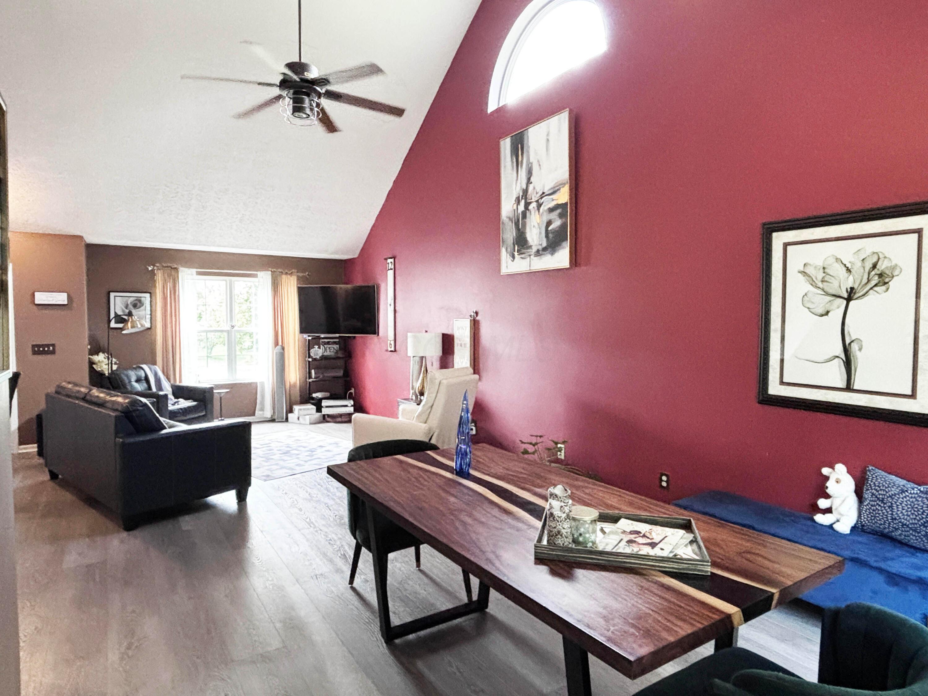 1308 Four Star Drive E Property Photo 4