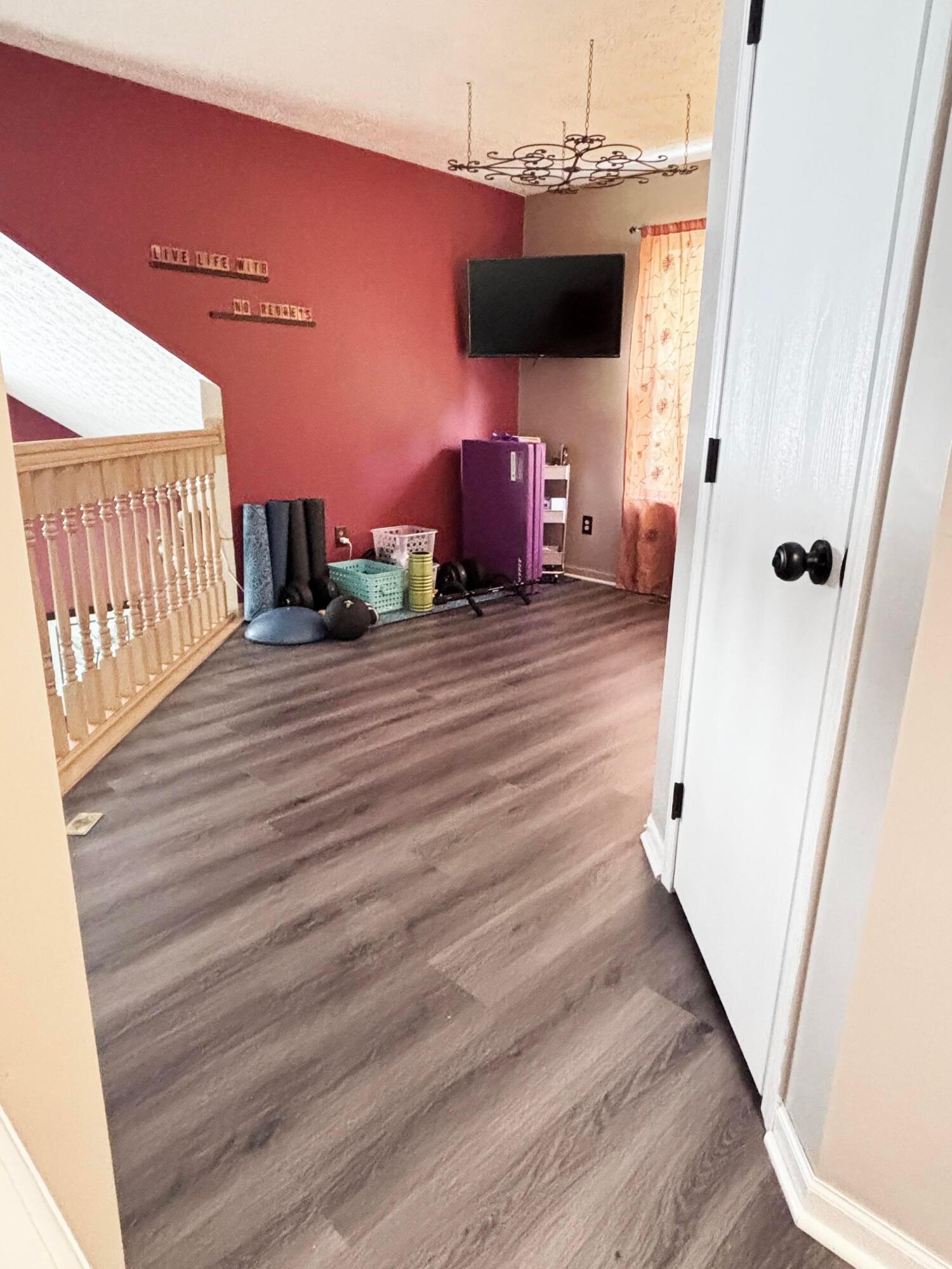 1308 Four Star Drive E Property Photo 24
