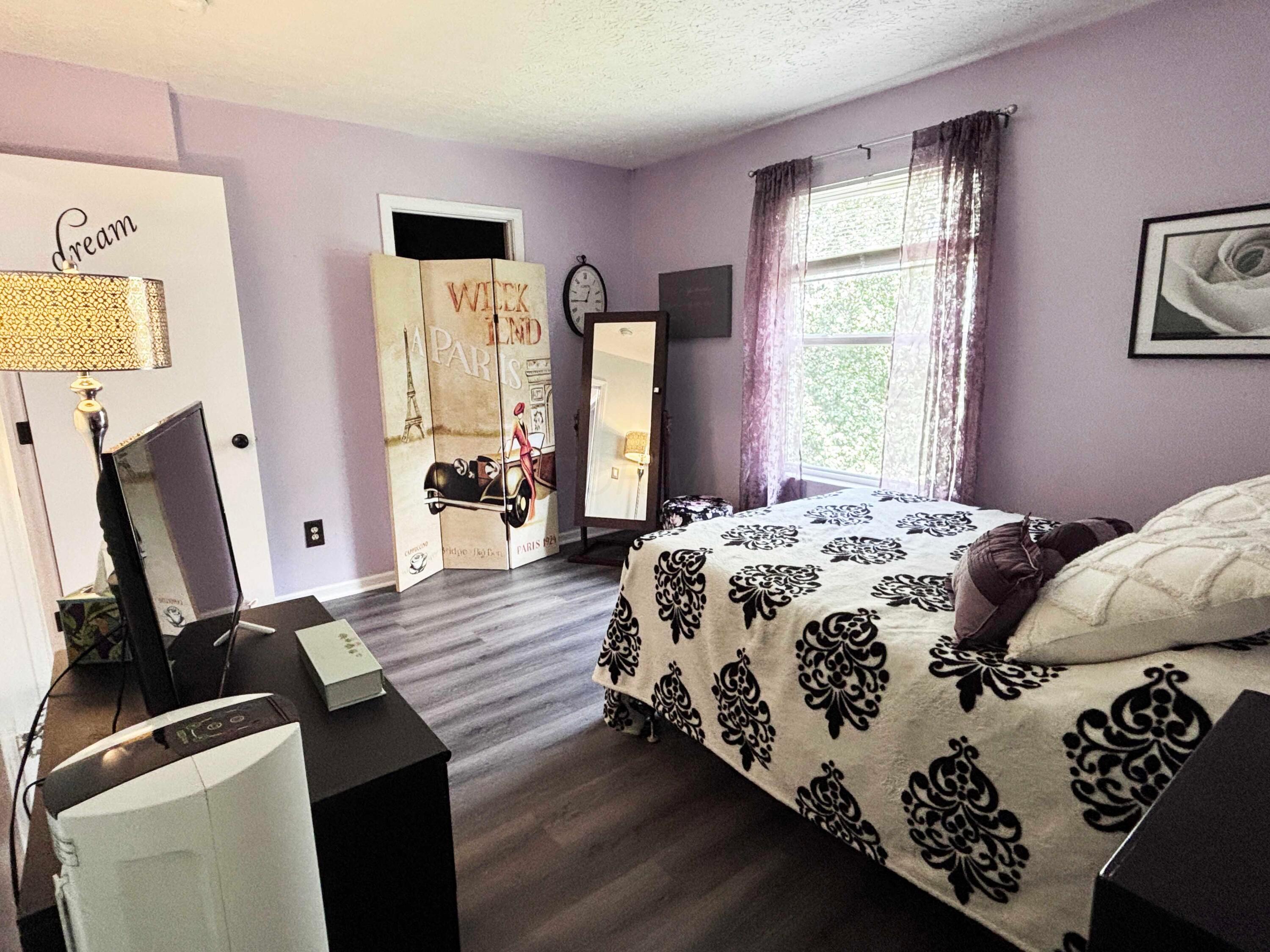 1308 Four Star Drive E Property Photo 28