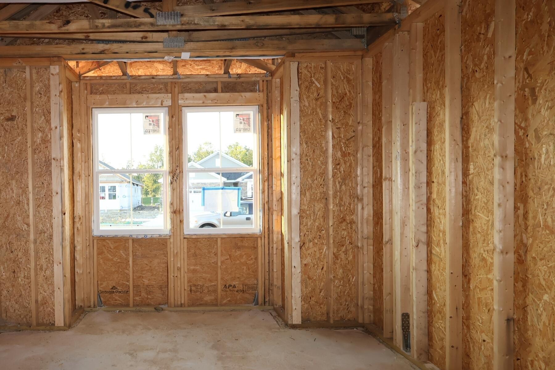 98 Beacon Bay Avenue Property Photo 3