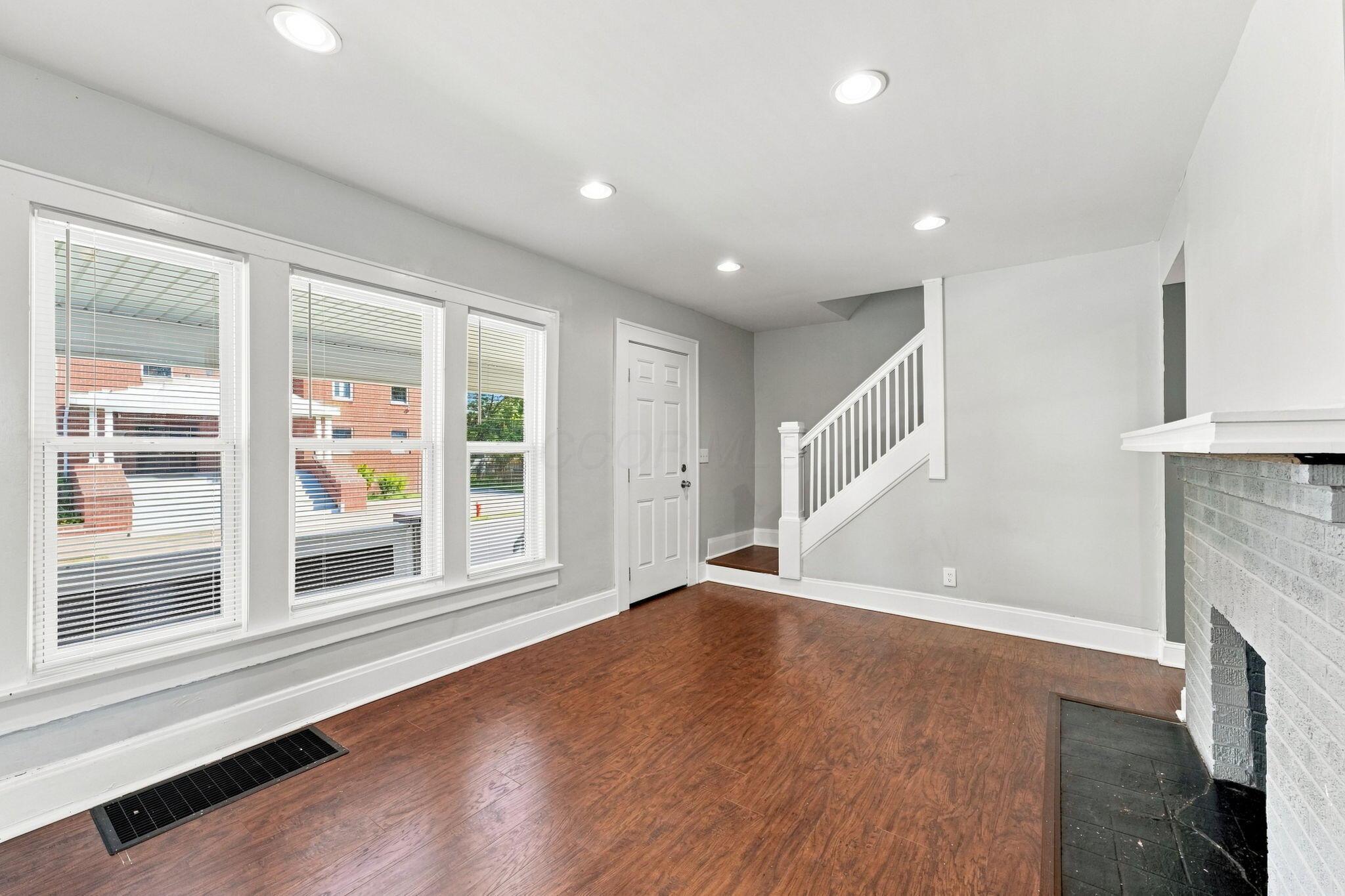 1335 Gault Street Property Photo 7