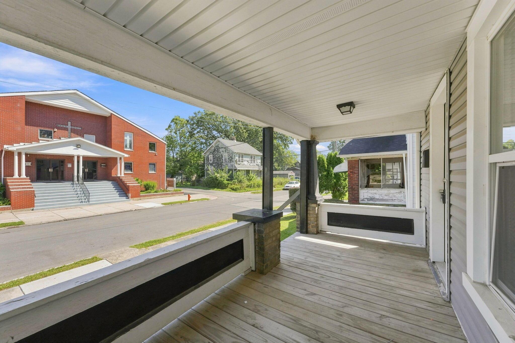 1335 Gault Street Property Photo 27