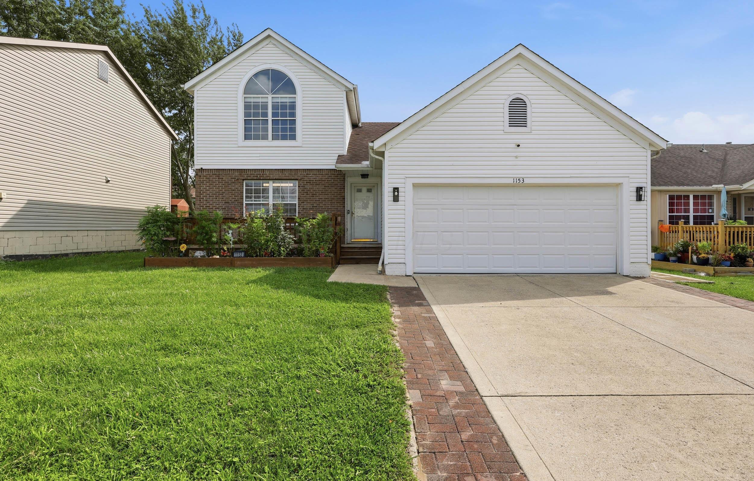 1153 Viewpointe Drive Property Photo 1