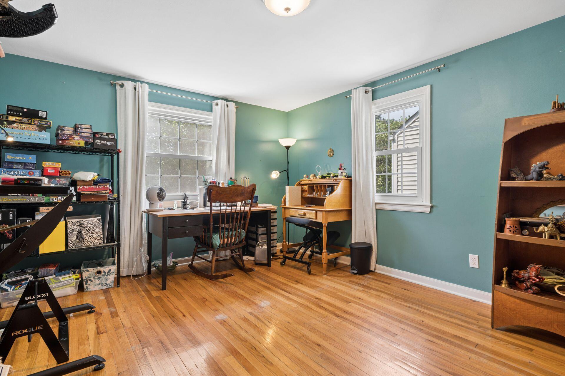 974 Chelsea Avenue Property Photo 22