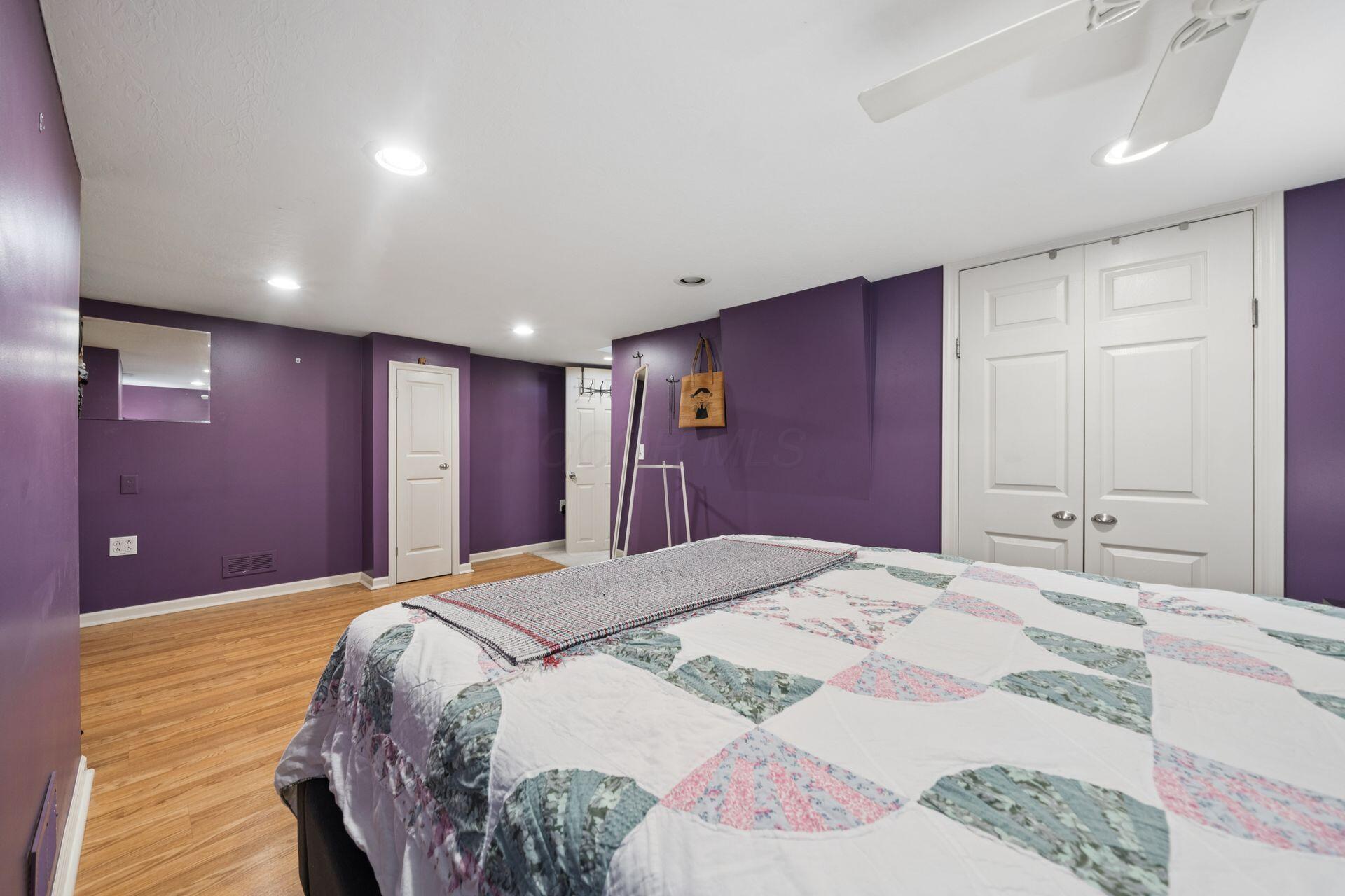 974 Chelsea Avenue Property Photo 26