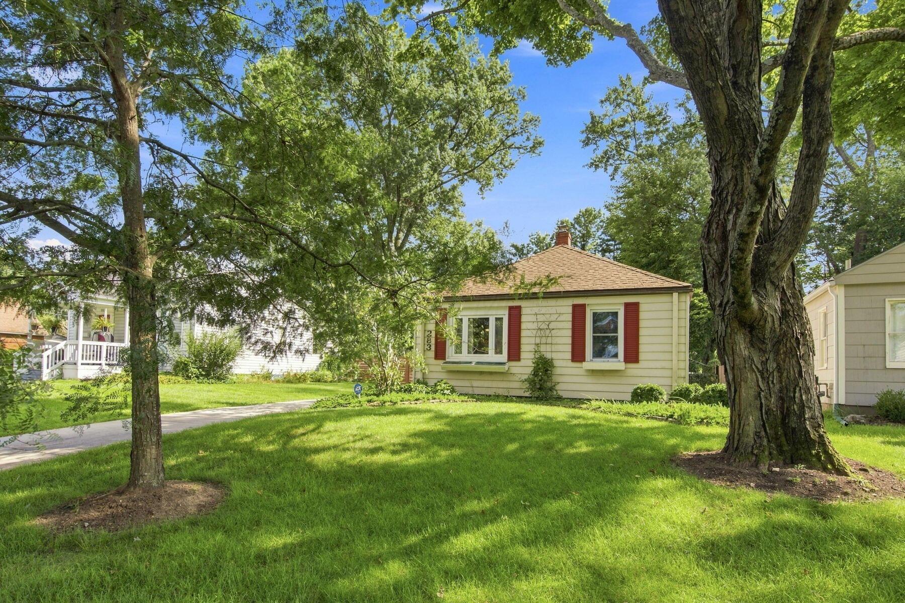 283 E Beechwold Boulevard Property Photo 4