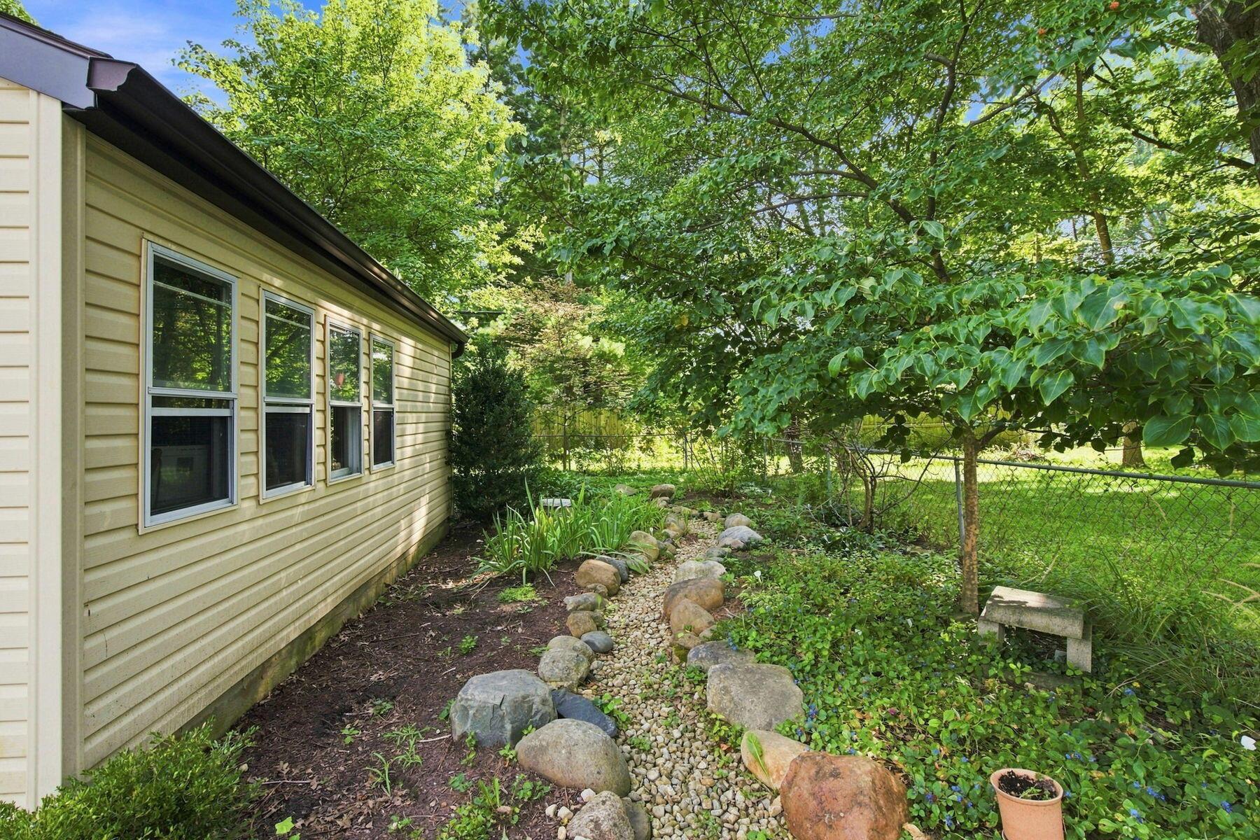 283 E Beechwold Boulevard Property Photo 7