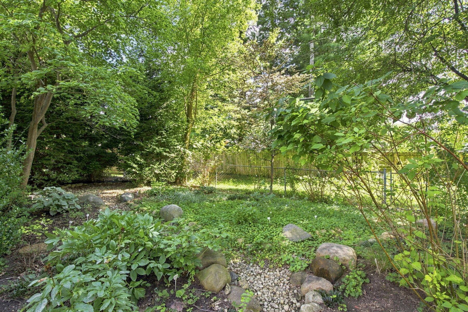 283 E Beechwold Boulevard Property Photo 8