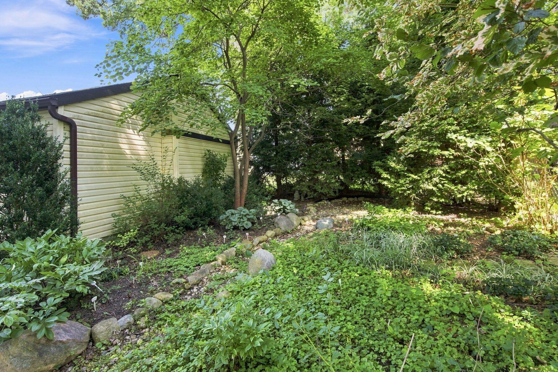 283 E Beechwold Boulevard Property Photo 10