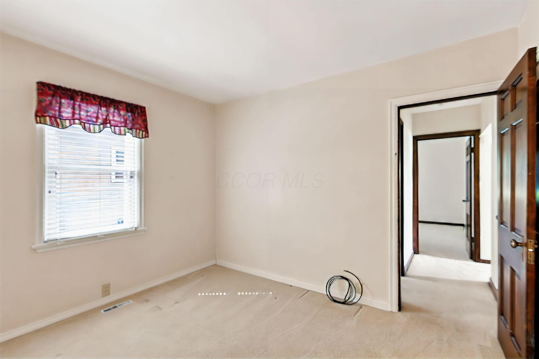 283 E Beechwold Boulevard Property Photo 39
