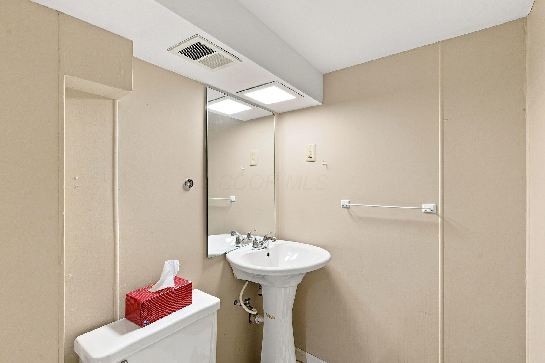 283 E Beechwold Boulevard Property Photo 46