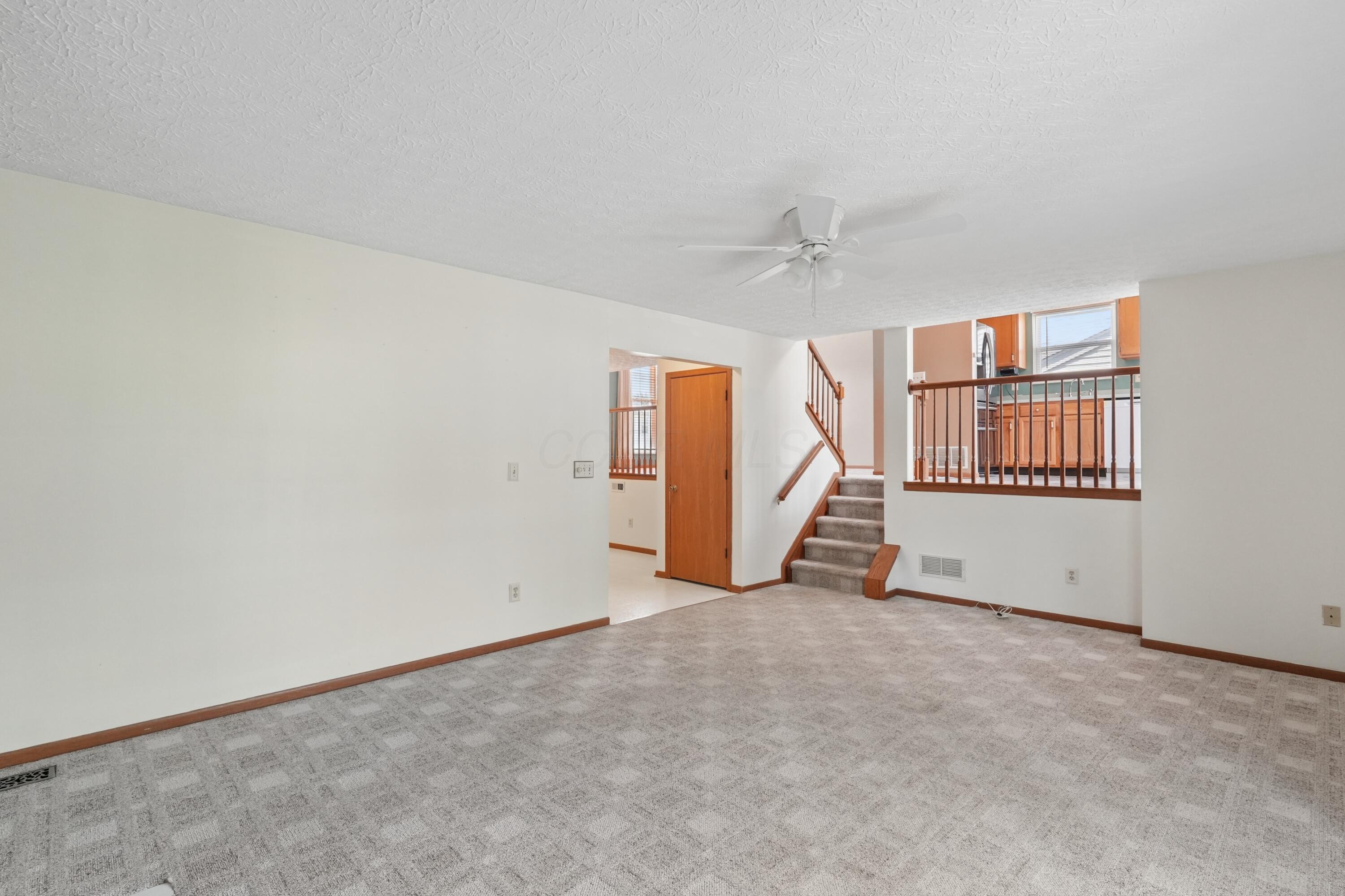 7468 Brown Deer Drive Property Photo 6