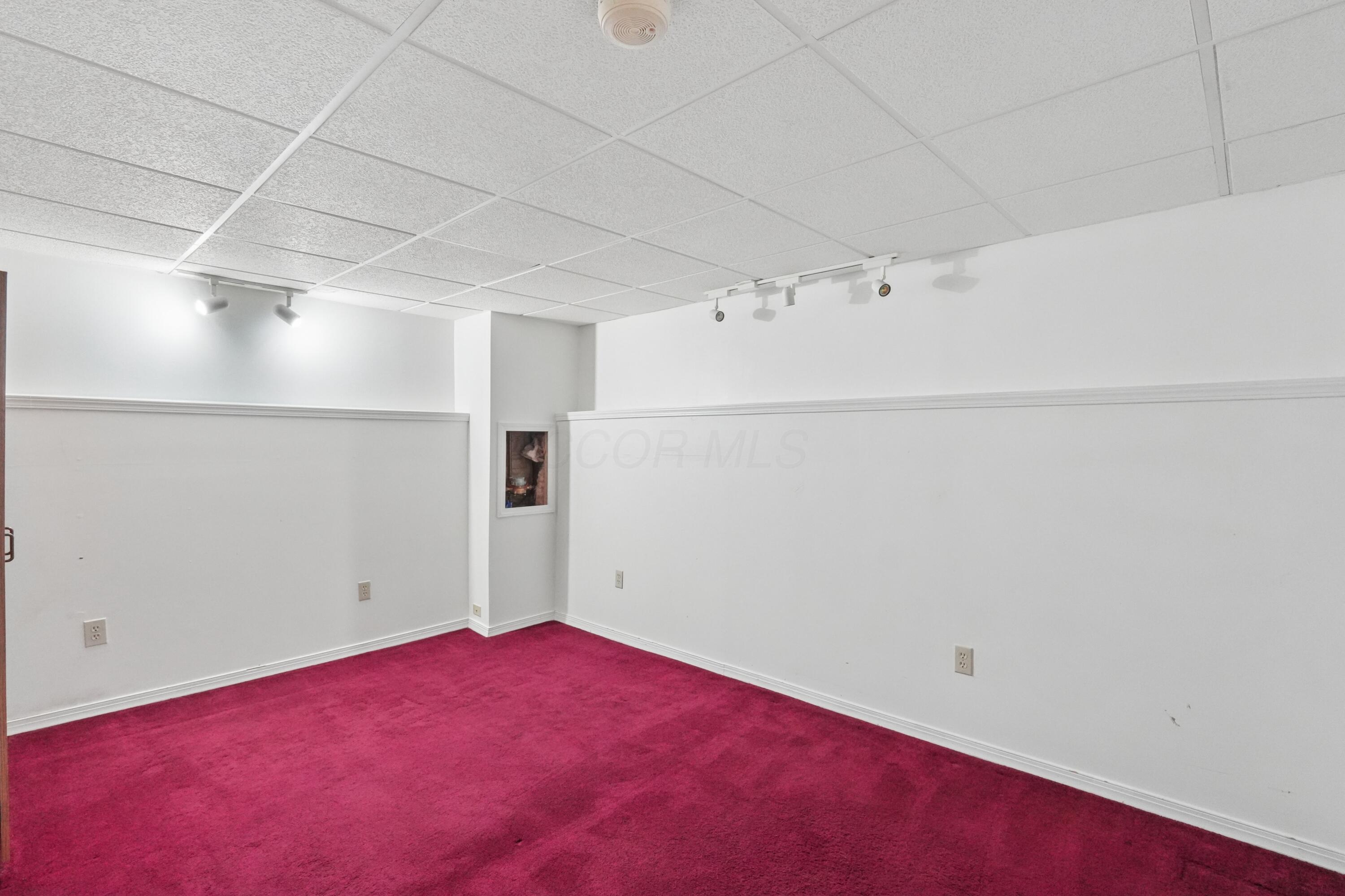 7468 Brown Deer Drive Property Photo 27