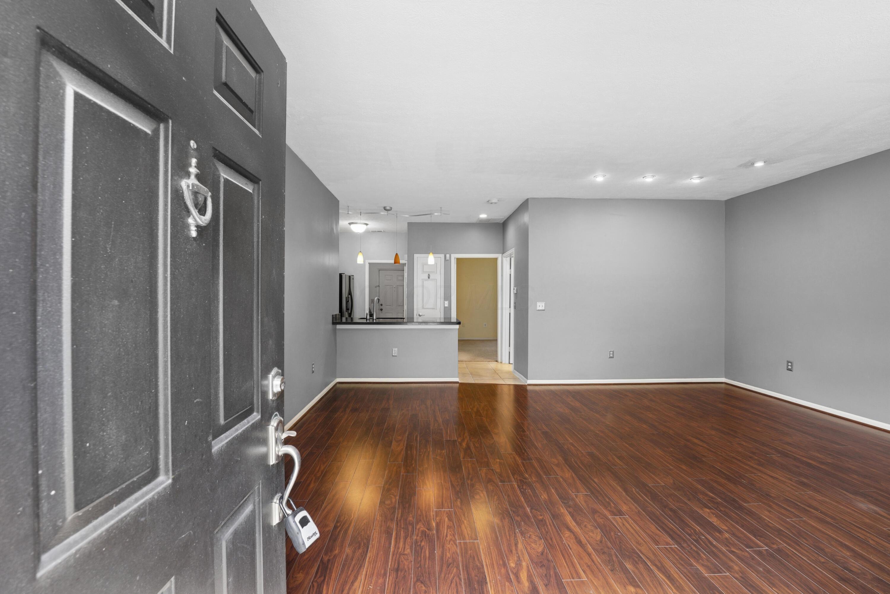 47 Victorian Gate Way Property Photo 4