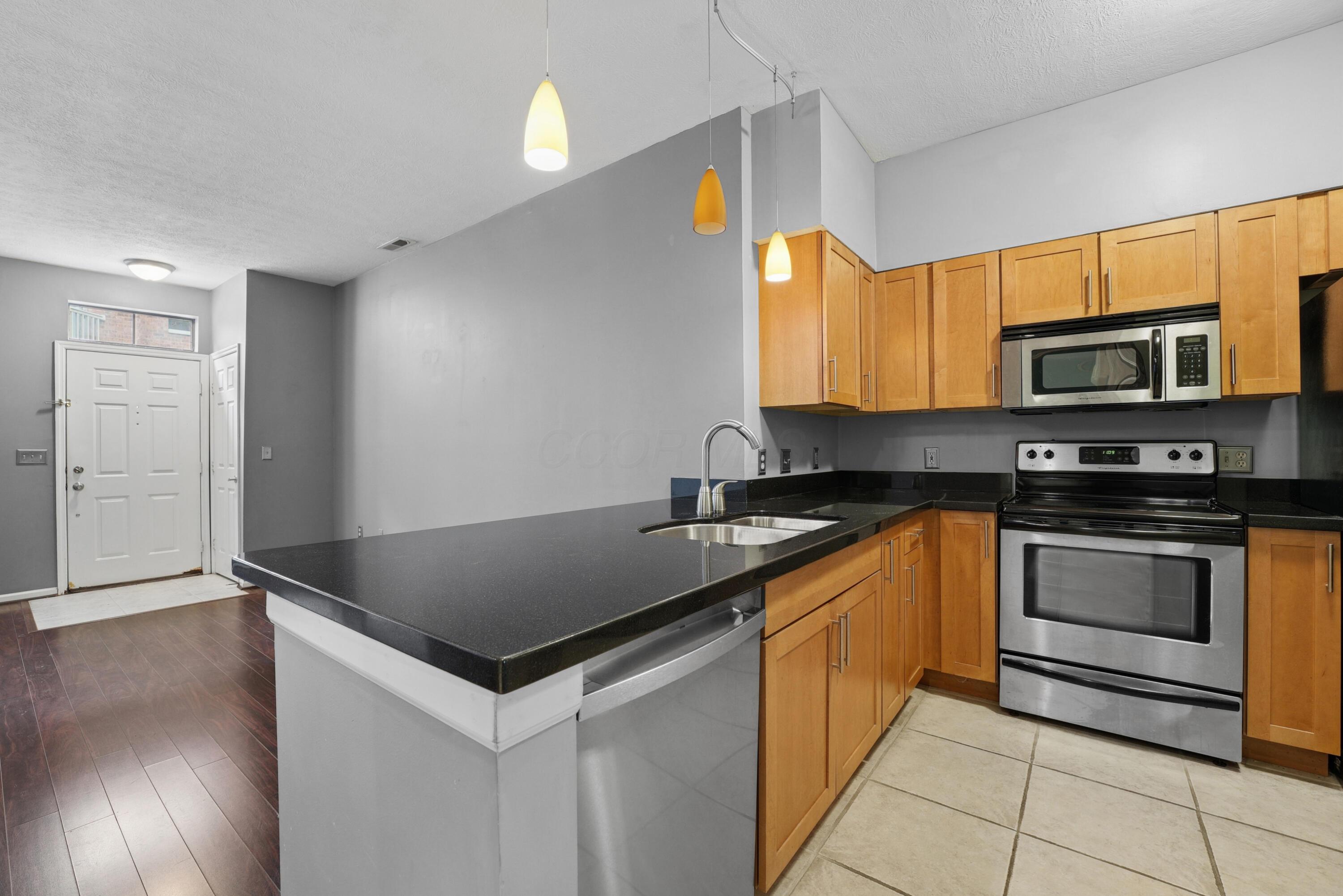 47 Victorian Gate Way Property Photo 10
